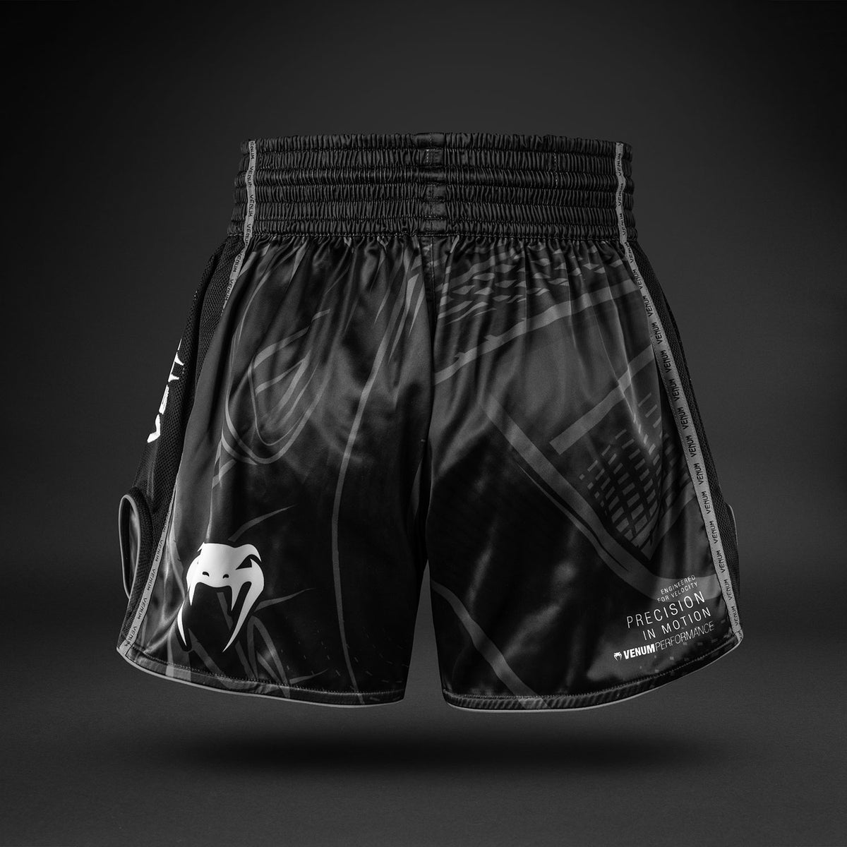 Venum Crimson Viper 2.0 泰拳短裤 - 黑色/灰色