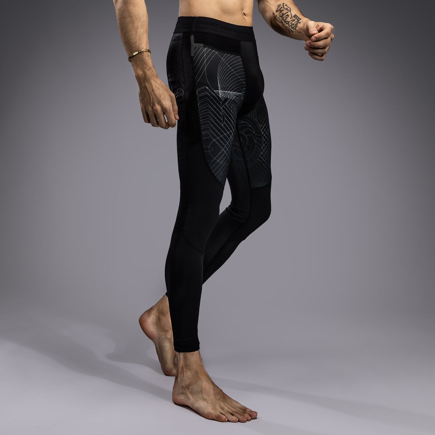 Venum G-Fit Air 男士紧身裤 – 深黑色/沙漠沙色