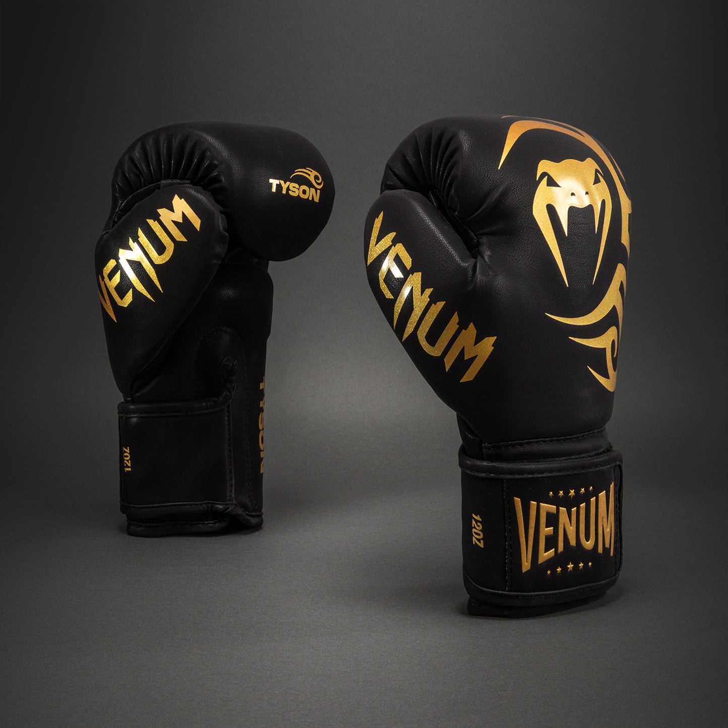 Venum Mike Tyson Replica 拳击手套 – 黑色/金色