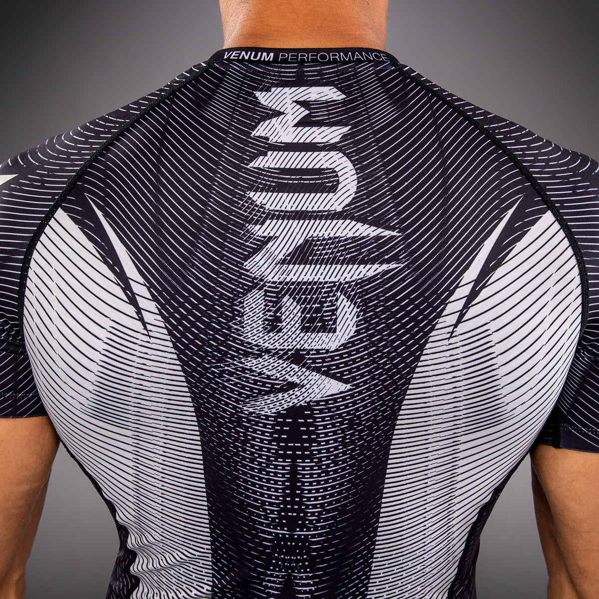 Venum Galactic 3.0 短袖紧身防磨衣 - 奶白色/黑色