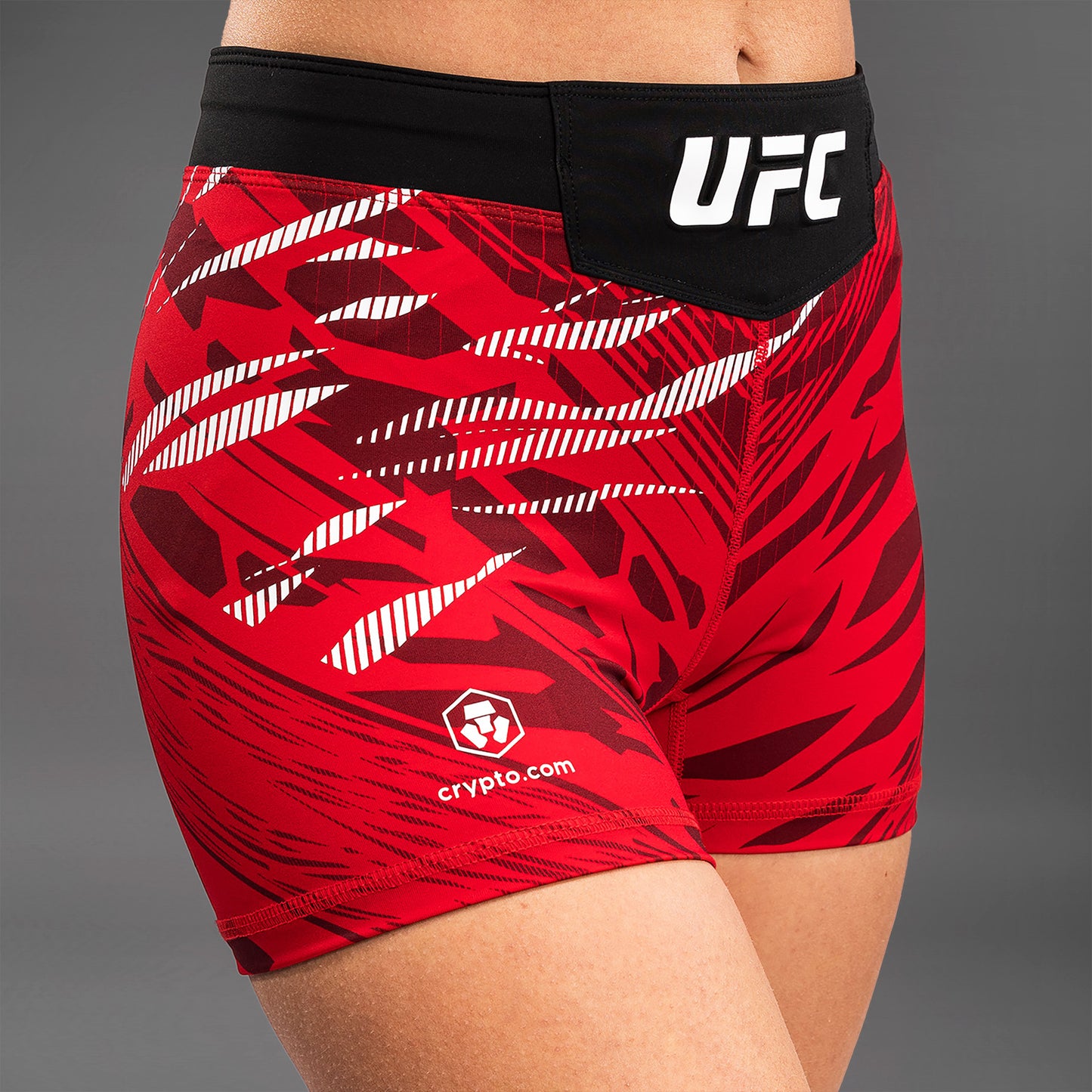 UFC Fusion by Venum 女士综合格斗短裤 – 修身款 – 红色