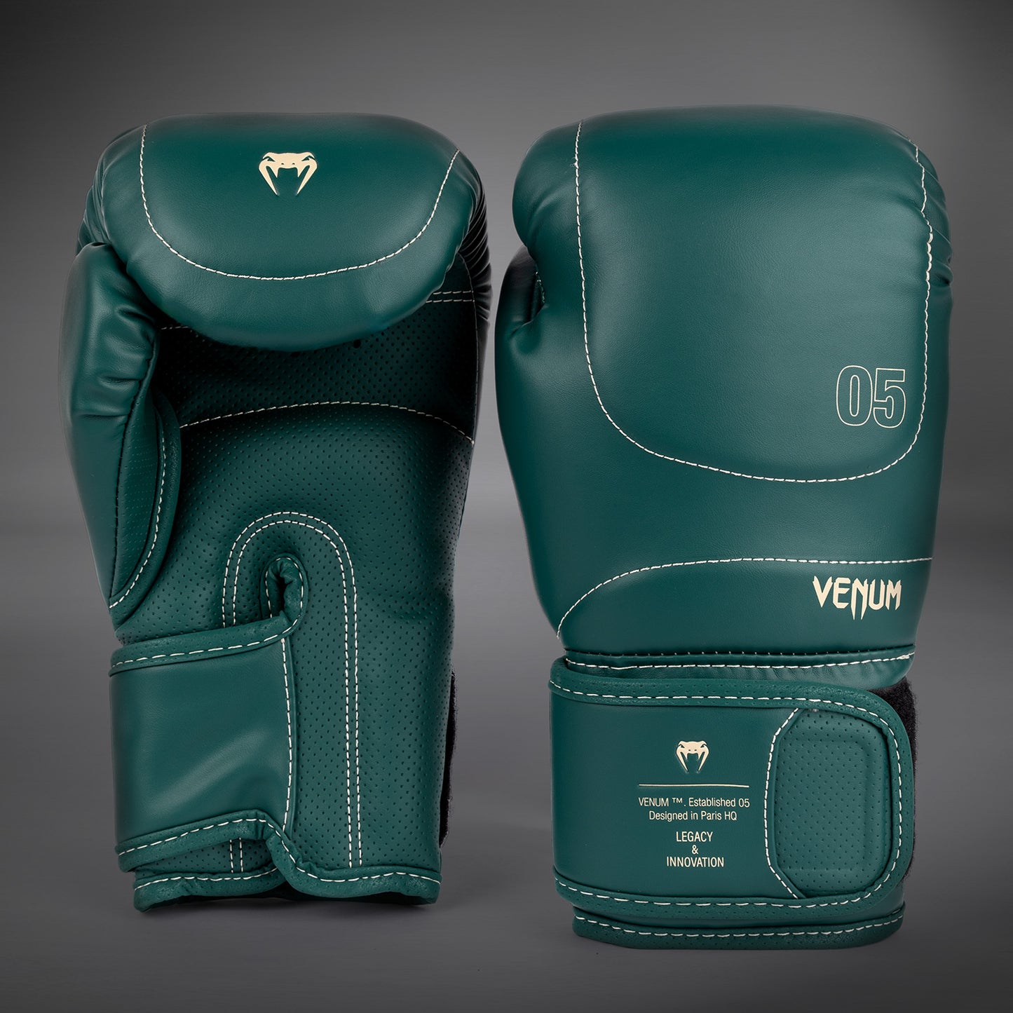 Venum Impact Evo 拳击手套 – 绿宝石绿