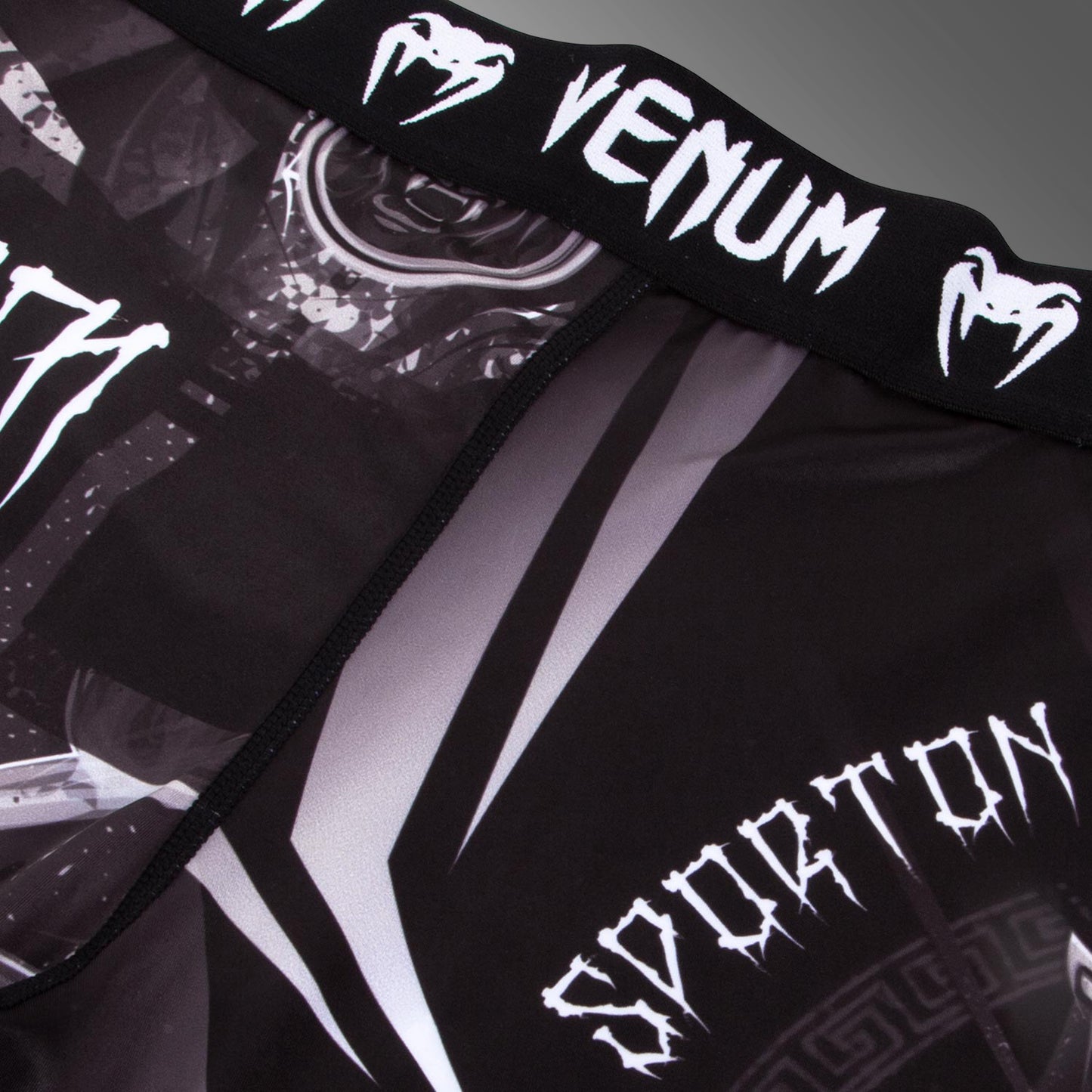 Venum Gladiator 3.0 紧身裤 – 黑色/白色