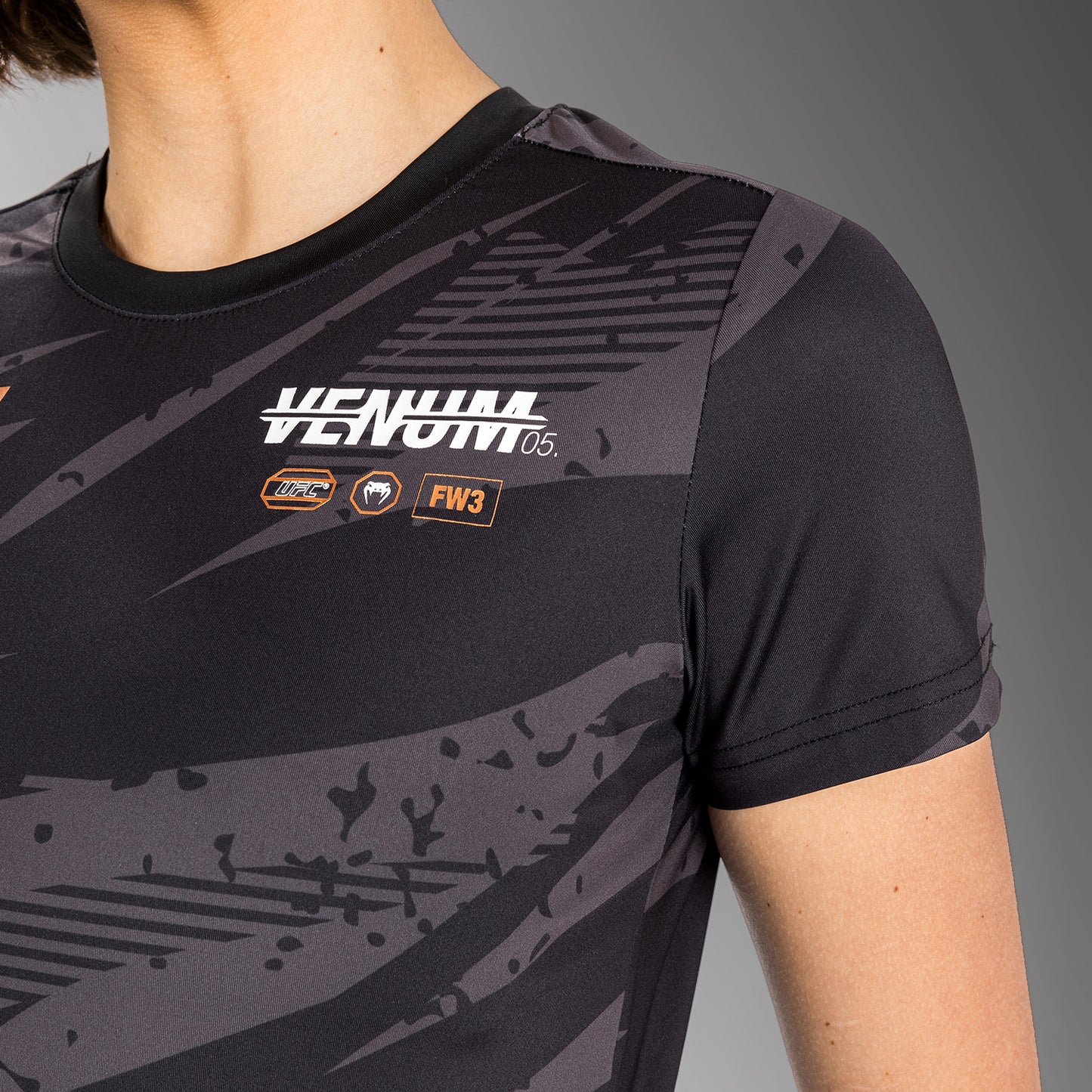 UFC Adrenaline by Venum Fight Week 女士 Dry Tech T恤 – 城市迷彩