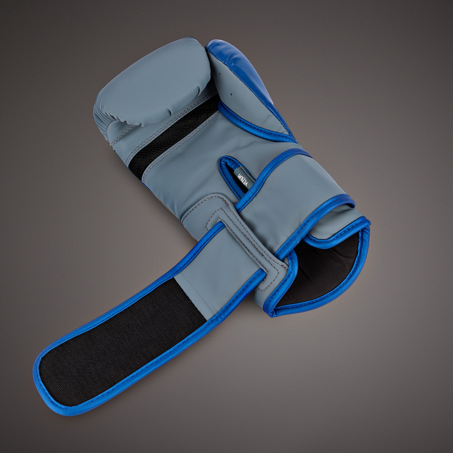 Venum Challenger 4.0 拳击手套 – 卵石灰