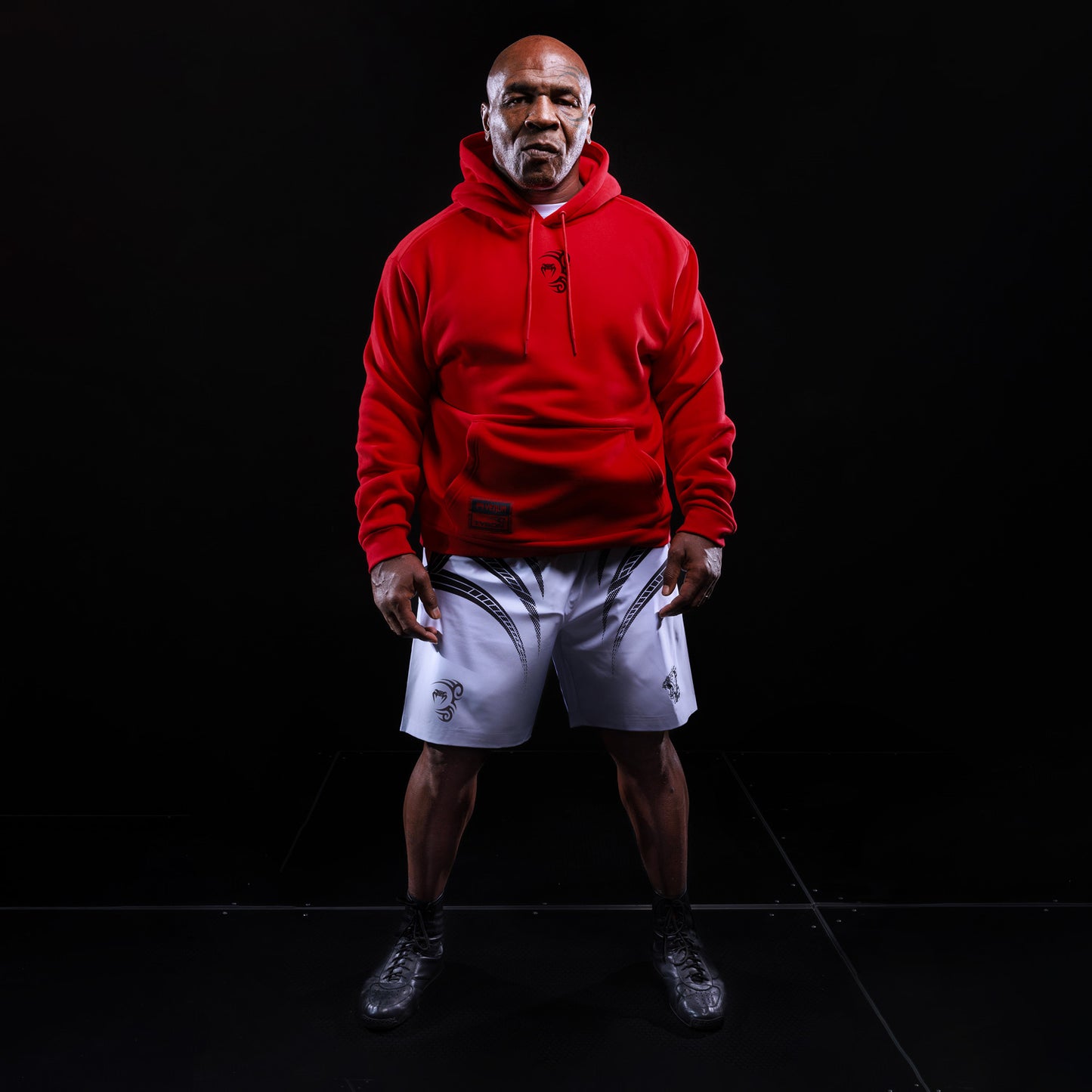 Venum x Mike Tyson: Tiger 连帽衫 – 强烈红色/深黑色