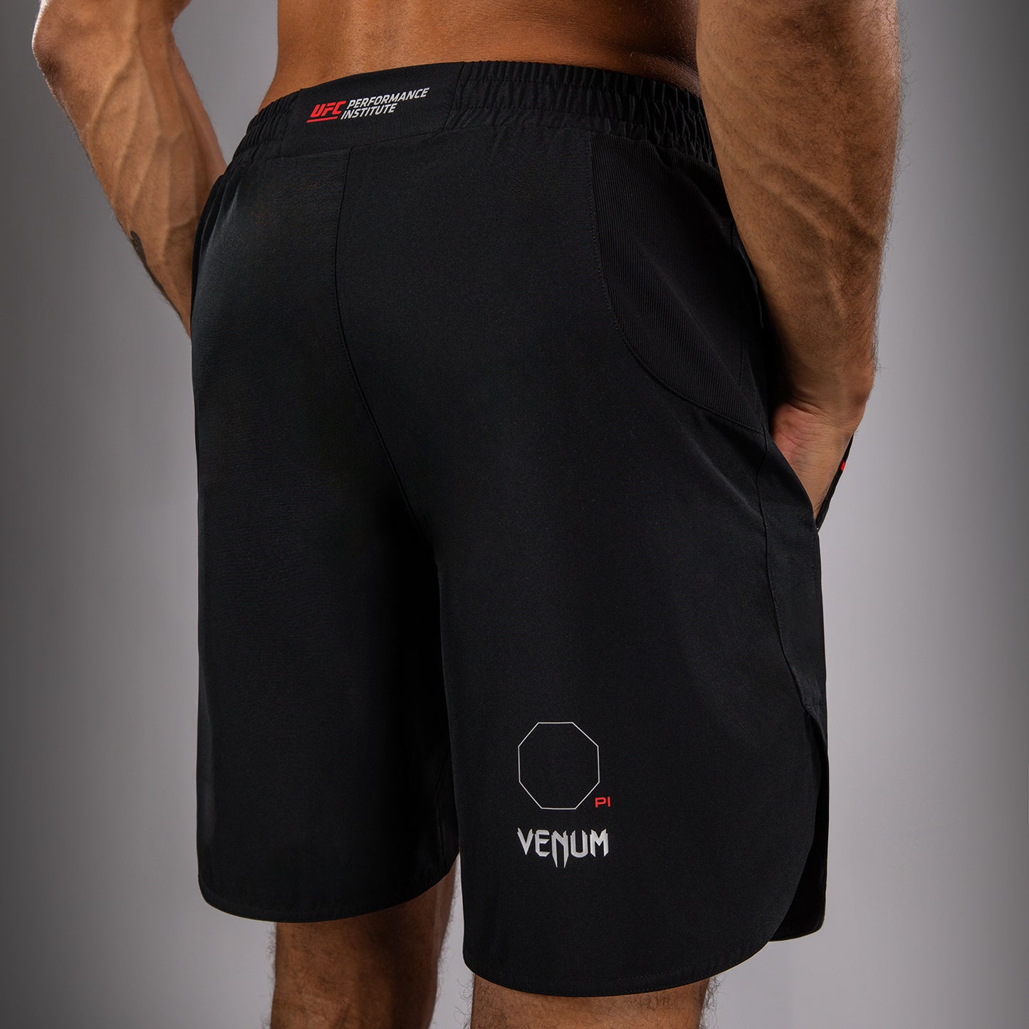 Venum UFC PI 3.0 训练短裤 – 黑色