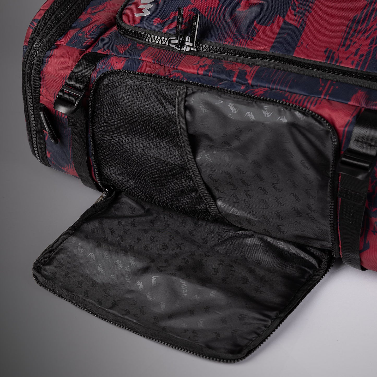 Unisex UFC Zenith by Venum 酒红色正品赛周装备包（48L）