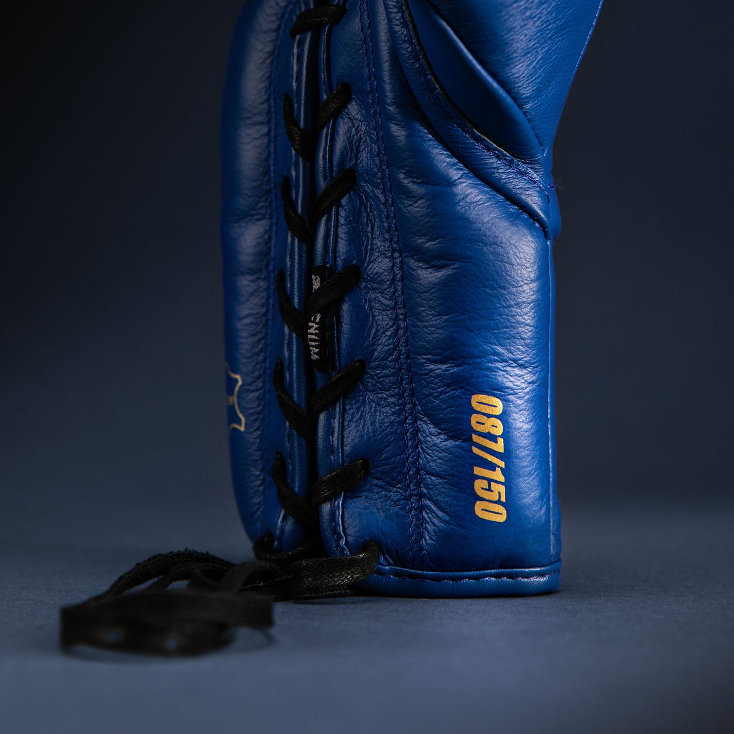 Venum Giant 2.0 Khamzat Chimaev Pro 拳击手套 – 蓝色/金色