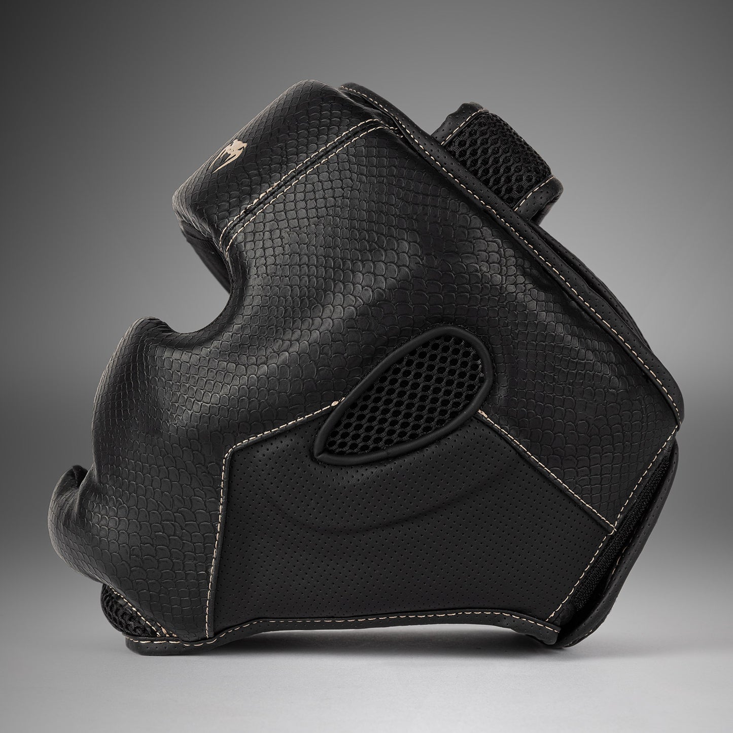 Venum Impact Evo Scales 头盔 – 黑色