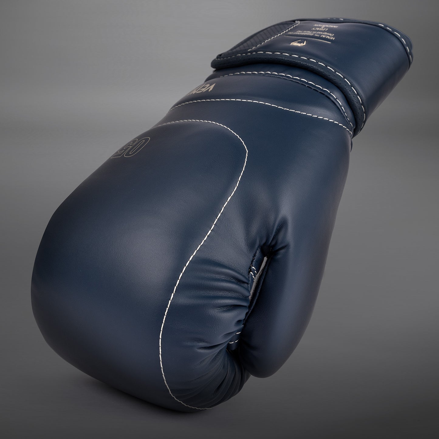 Venum Impact Evo 拳击手套 – 冰蓝色