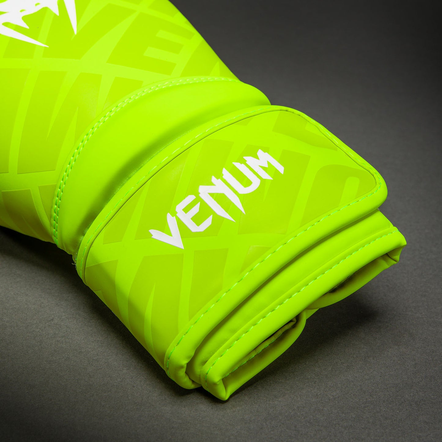 Venum Contender 1.5 XT 3D 拳击手套 – 荧光黄