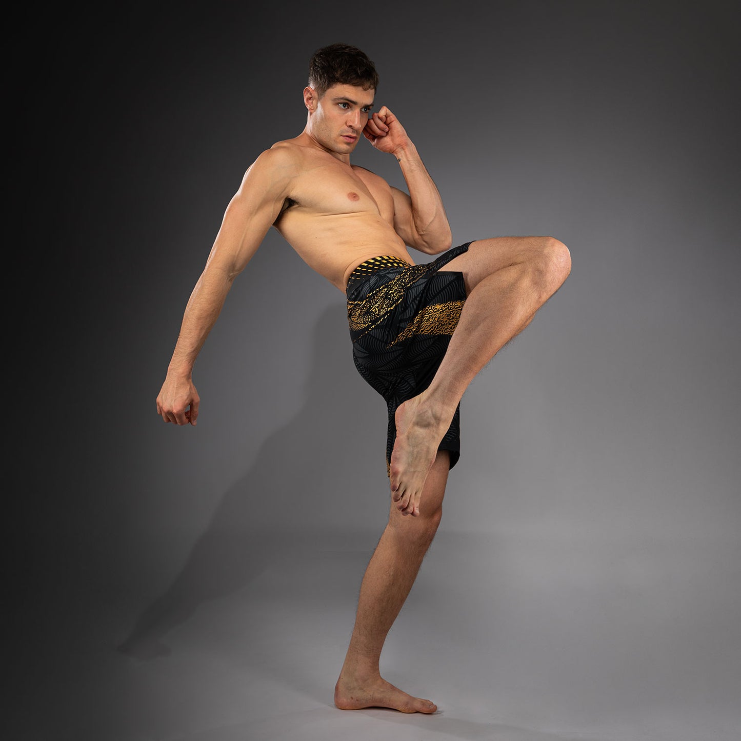 男士Venum UFC Zenith Champion 正品长款格斗短裤