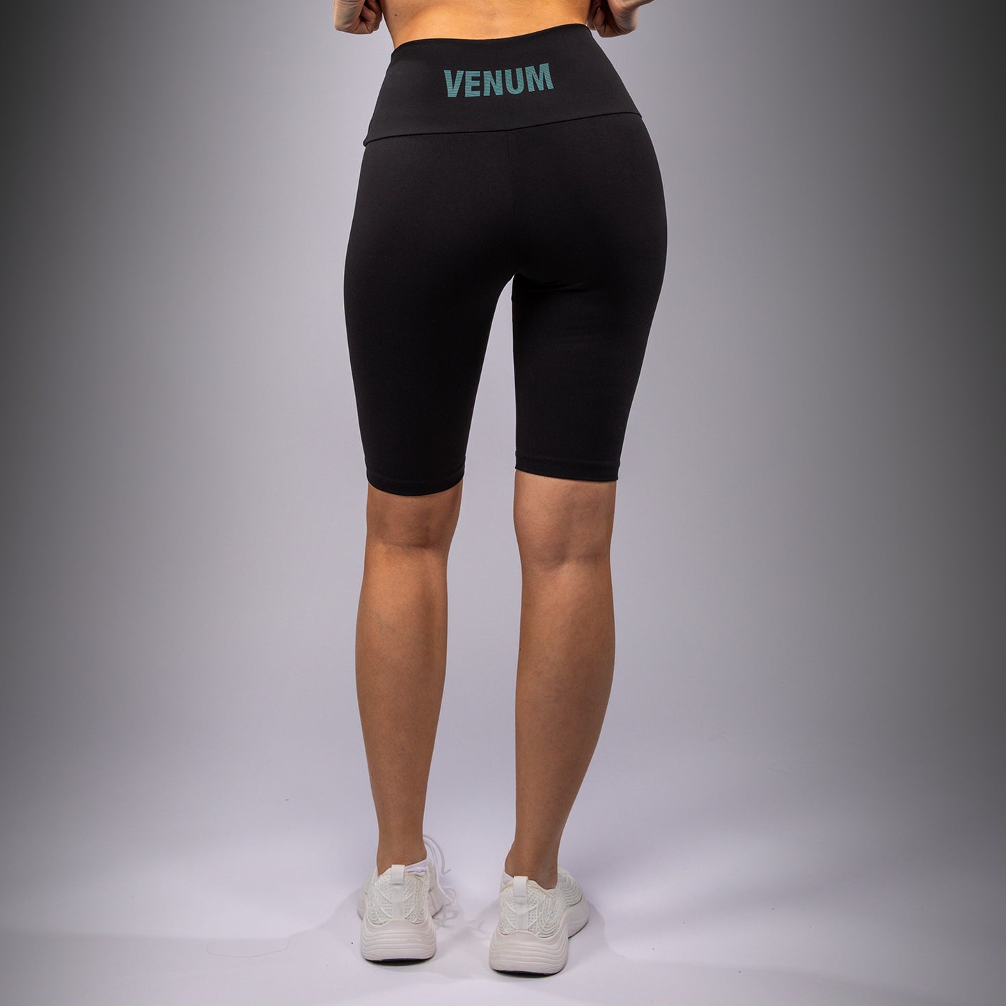 Venum 拳击紧身短裤女士款 – 黑色