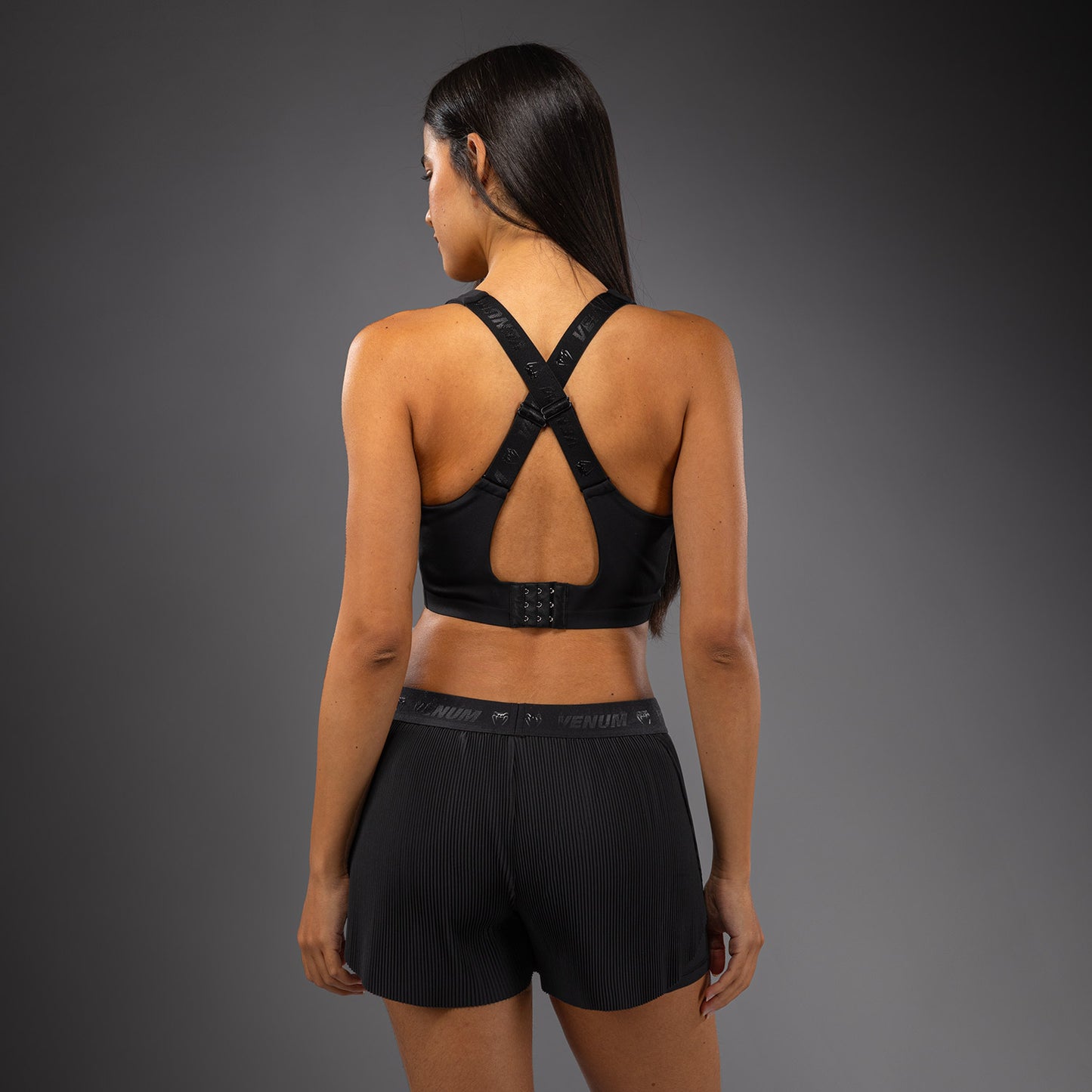 Venum Essential X 女士运动内衣 – 黑色