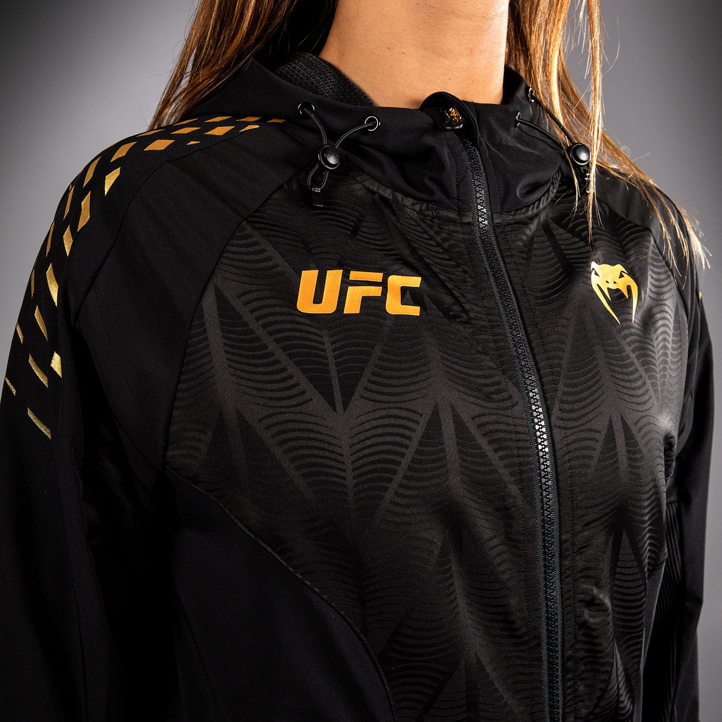 女士款 UFC Zenith by Venum Champion 正品比赛出场连帽衫