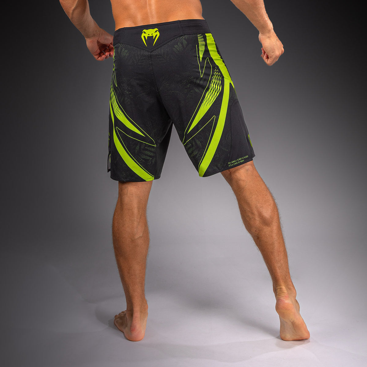Venum Amazonia Reborn MMA短裤 - 黑色/绿色