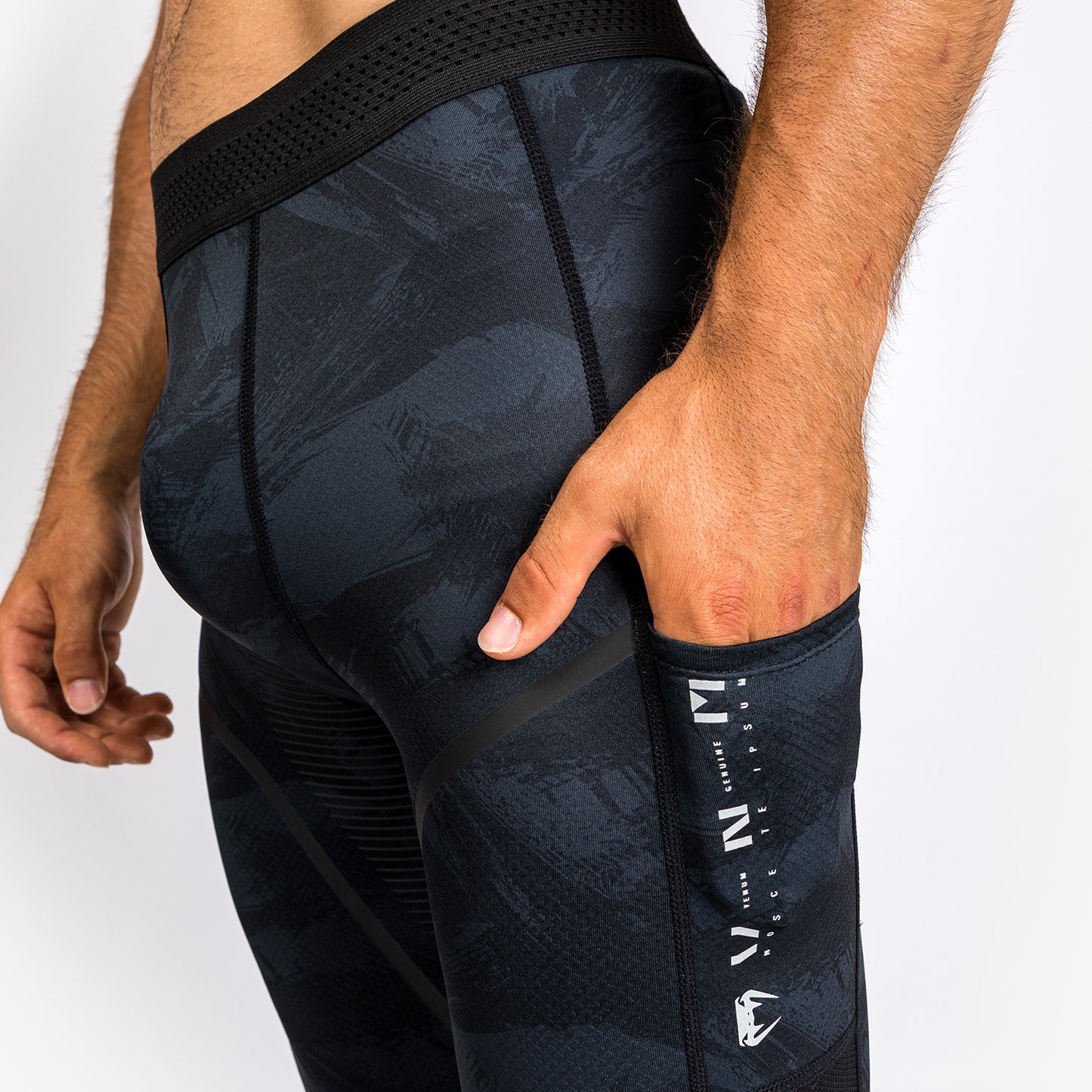 Venum Electron 3.0 紧身裤 – 黑色