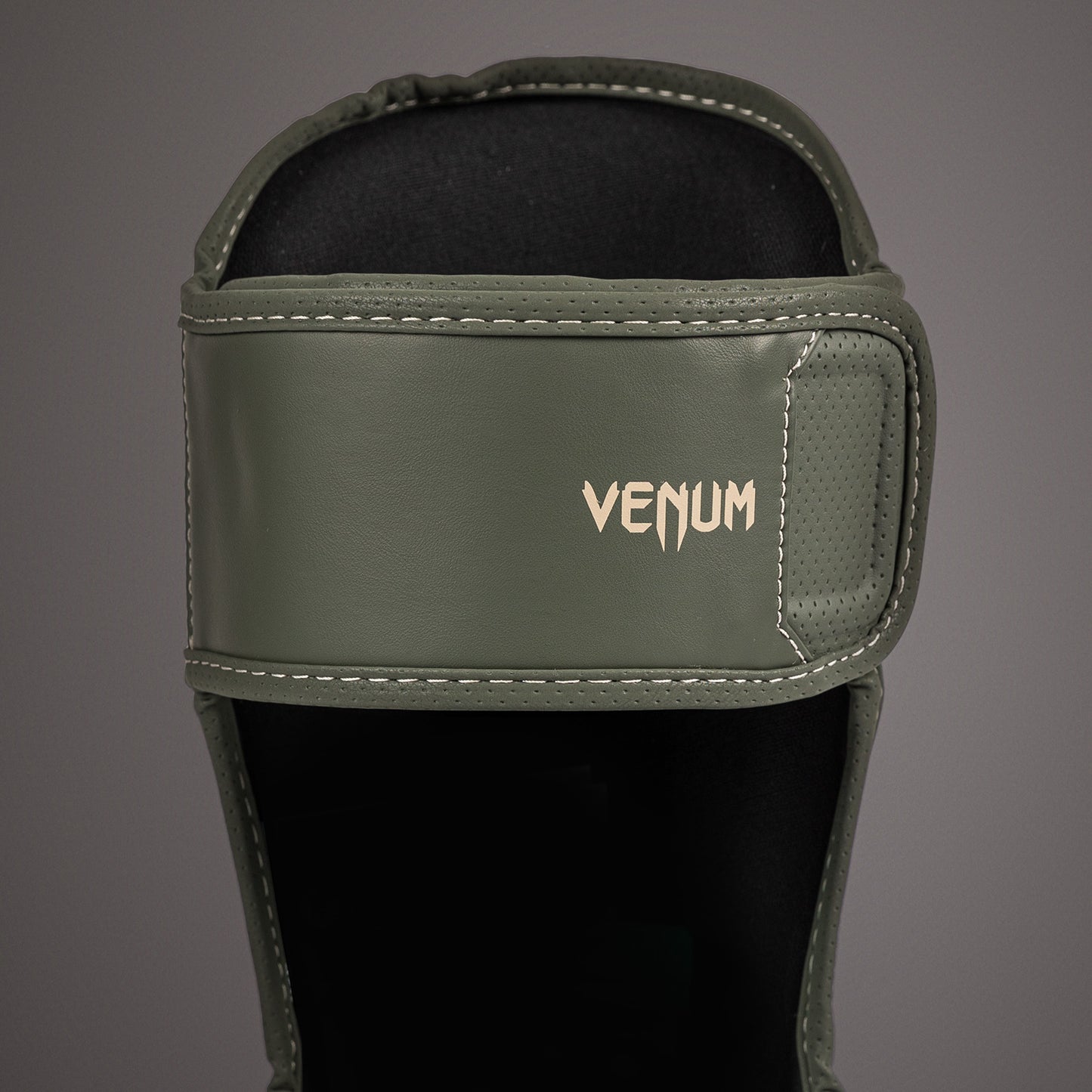Venum Impact Evo 护胫 – 军绿色