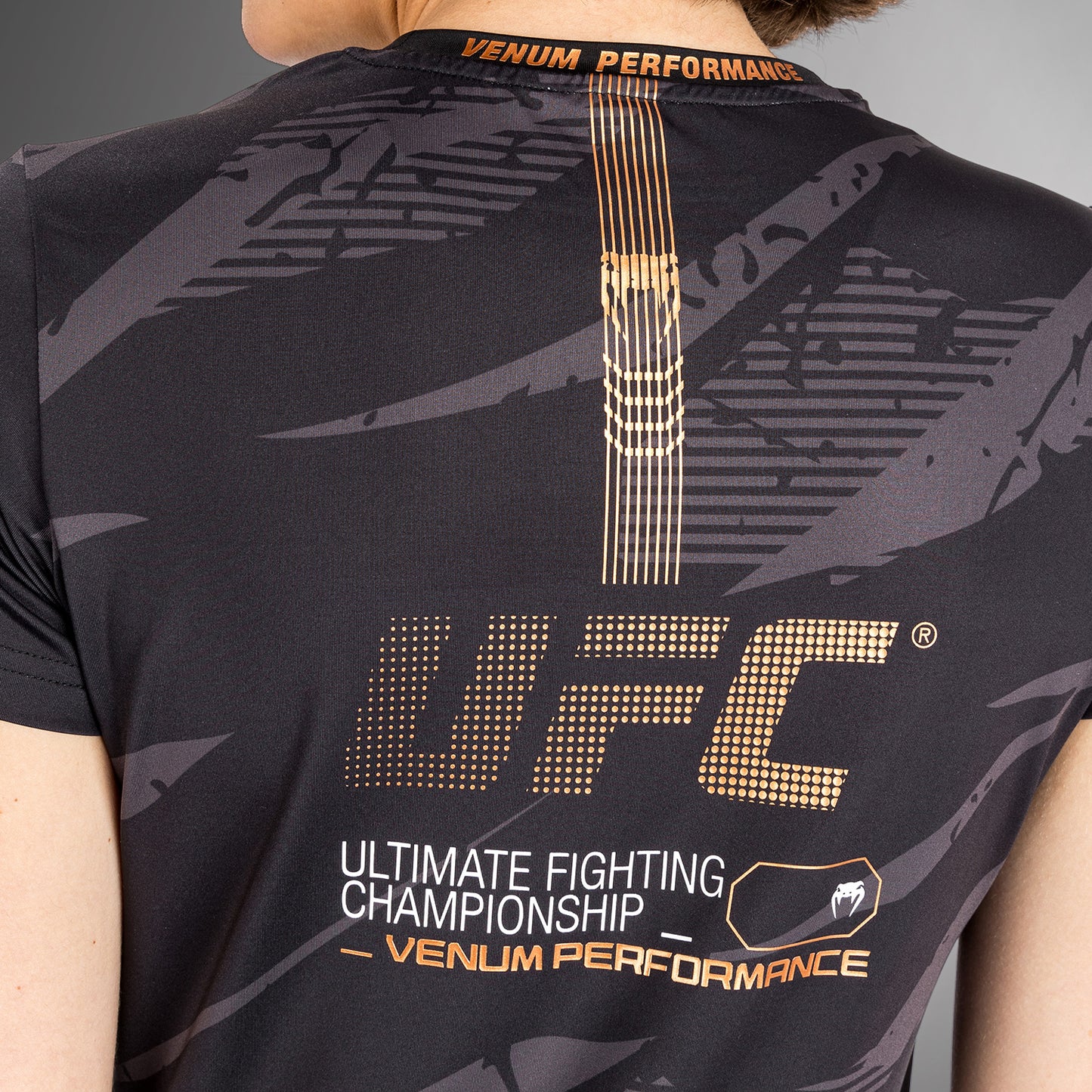 UFC Adrenaline by Venum Fight Week 女士 Dry Tech T恤 – 城市迷彩
