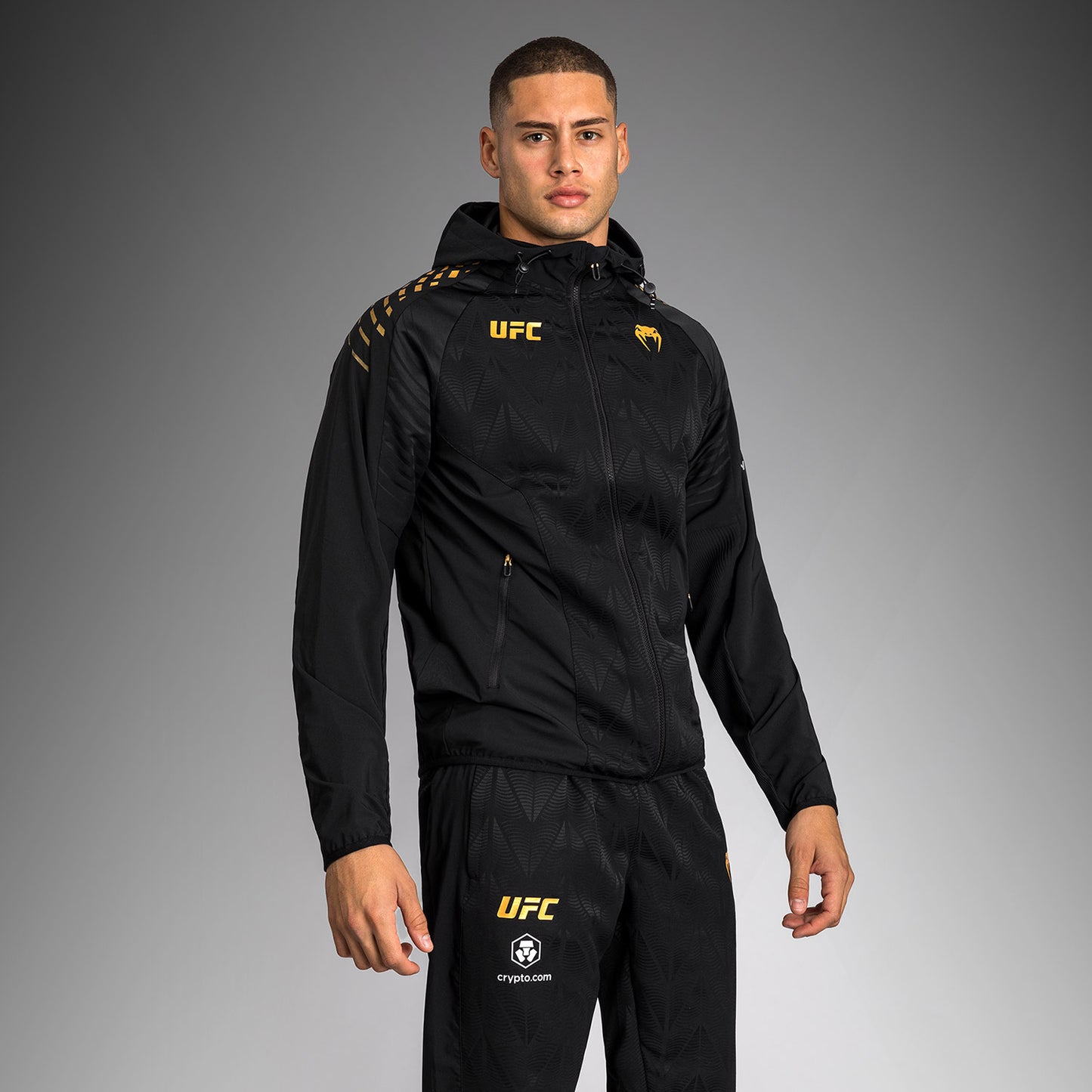 男士款 UFC Zenith by Venum Champion 正品比赛入场连帽衫