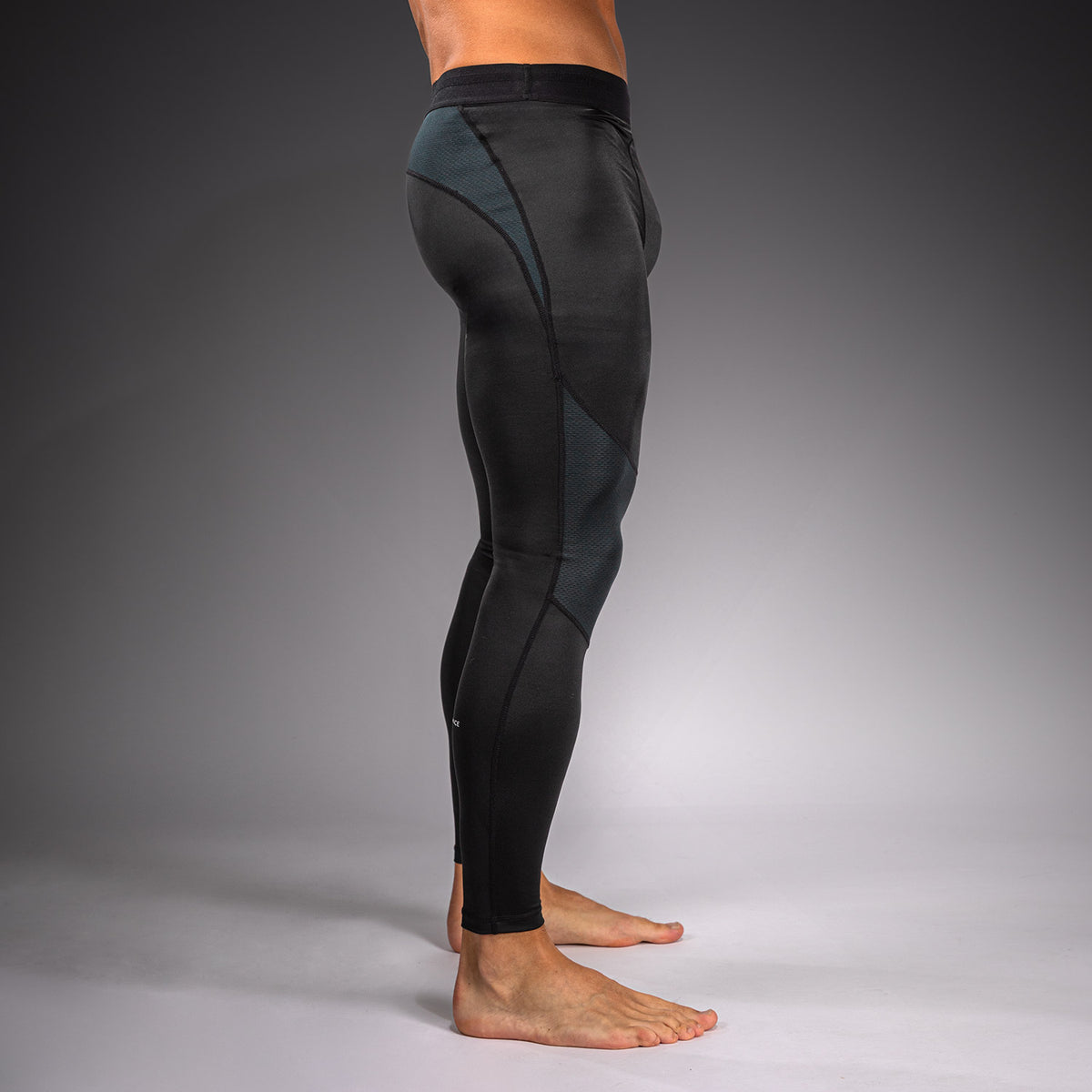 Venum G-Fit Scale 压缩紧身裤 - 黑色
