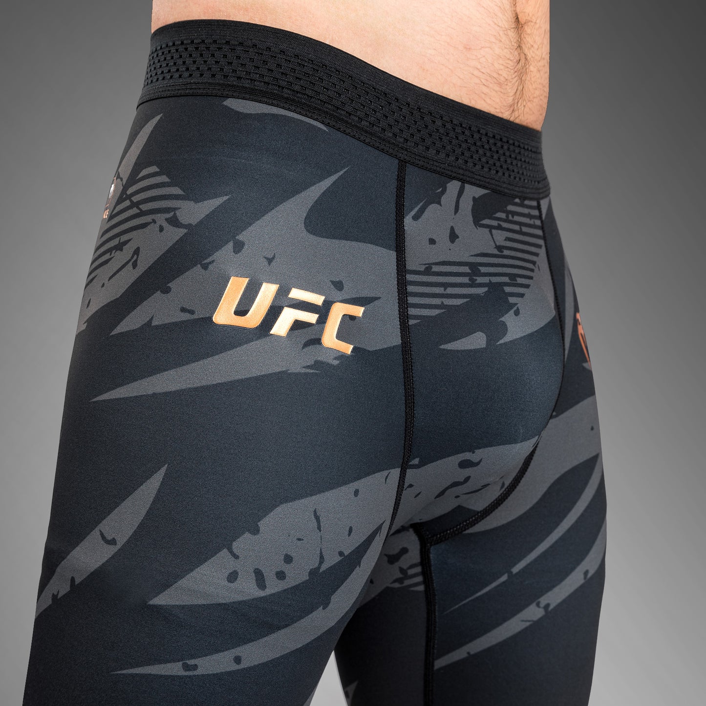 UFC Adrenaline by Venum Fight Week 男士综合格斗短裤 – 城市迷彩