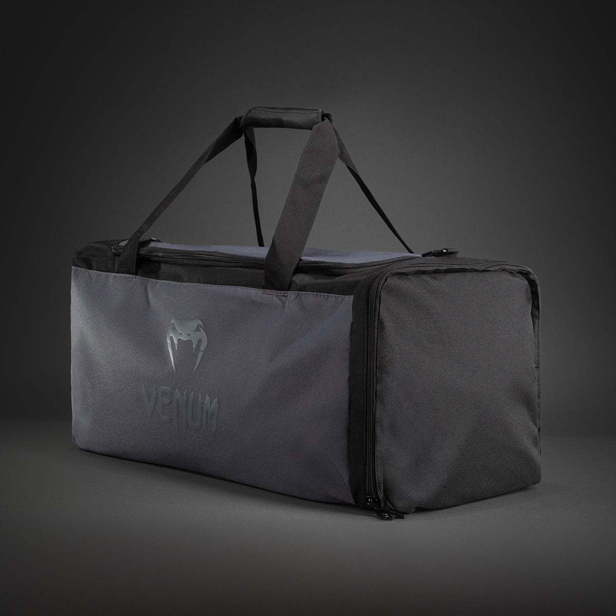 Venum Essential 运动包（37L）- 灰色/黑色