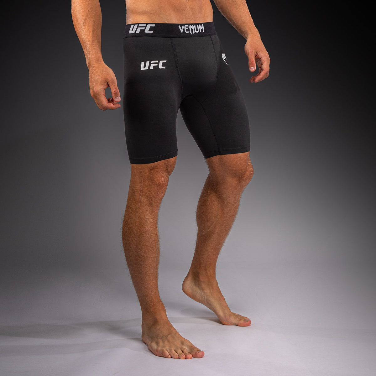 Venum UFC Unity by Venum Authentic Fight Week 男子功能压缩短裤 - 黑色