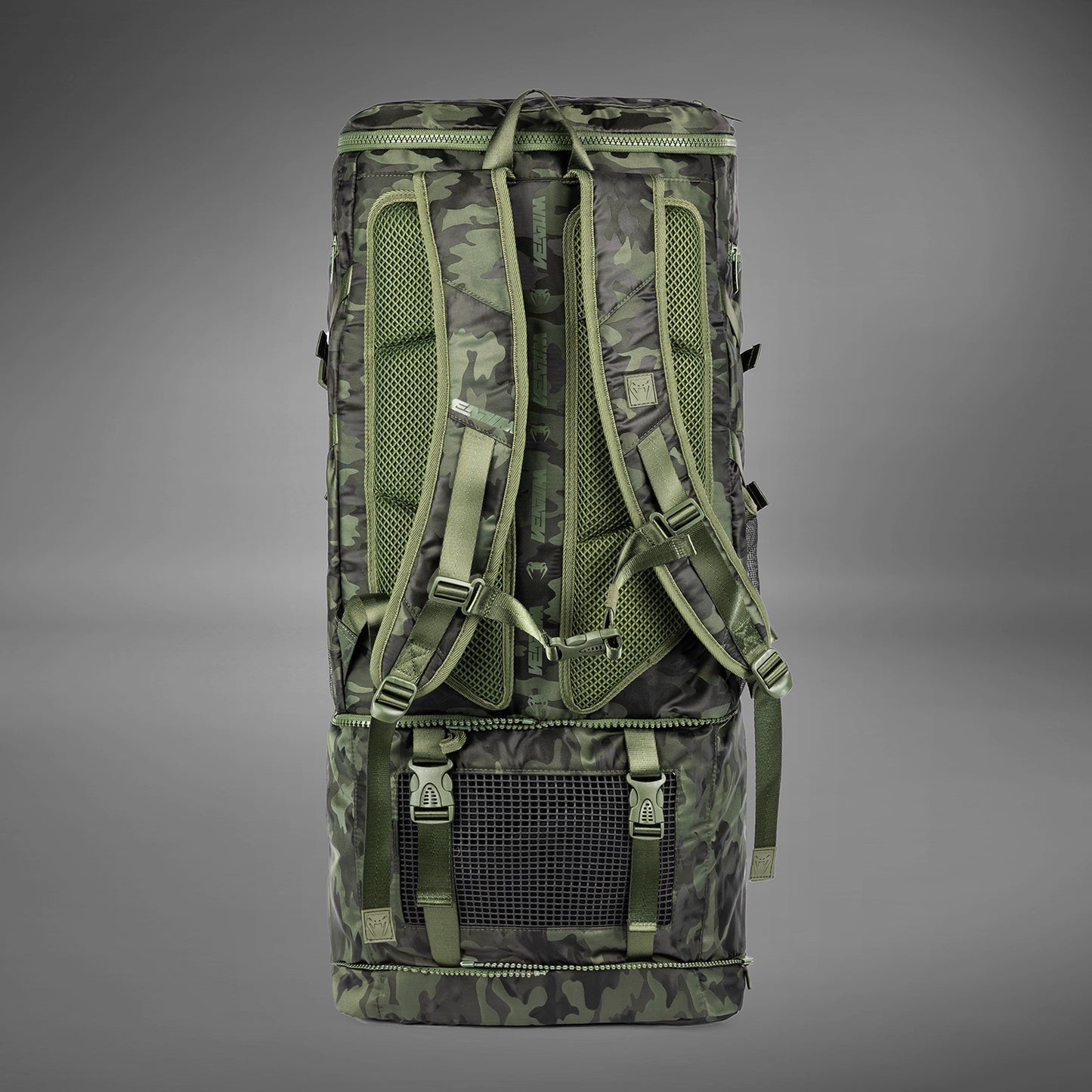 Venum Challenger Xtrem 背包 (50-63L) – 卡其色/迷彩色