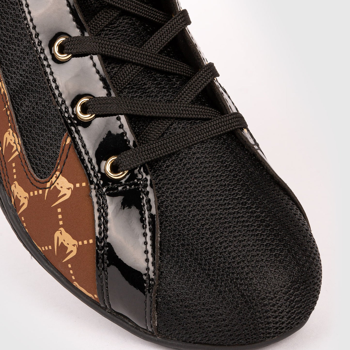 Venum Elite Evo Monogram 拳击鞋 – 黑色/棕色