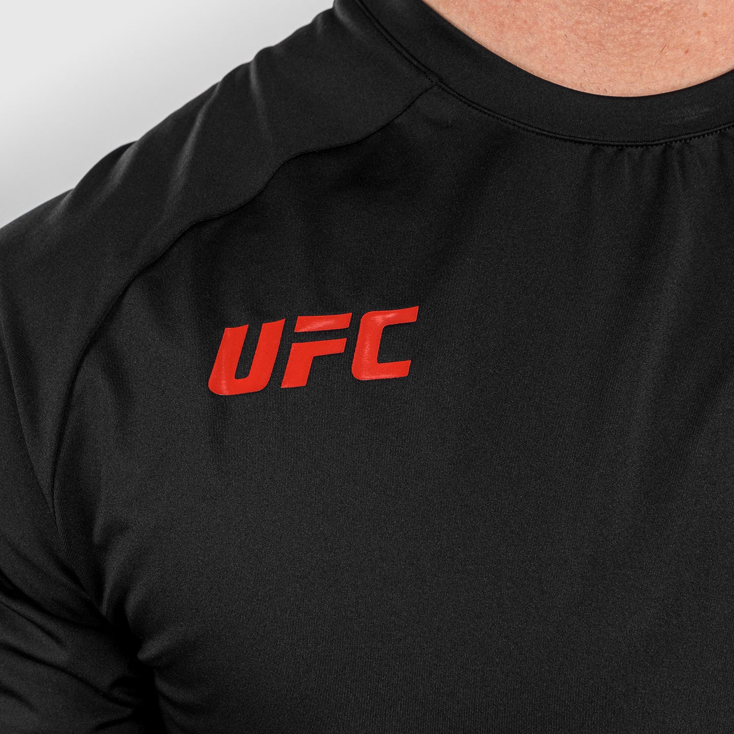 UFC Adrenaline by Venum Fight Week 男士 Dry Tech T恤 – 黑色