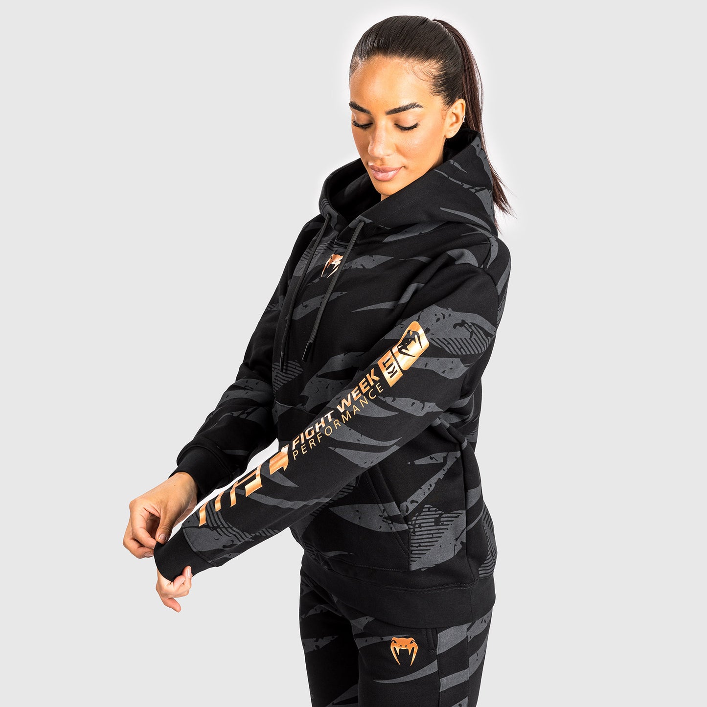 UFC Adrenaline by Venum Fight Week 女士连帽衫 – 城市迷彩