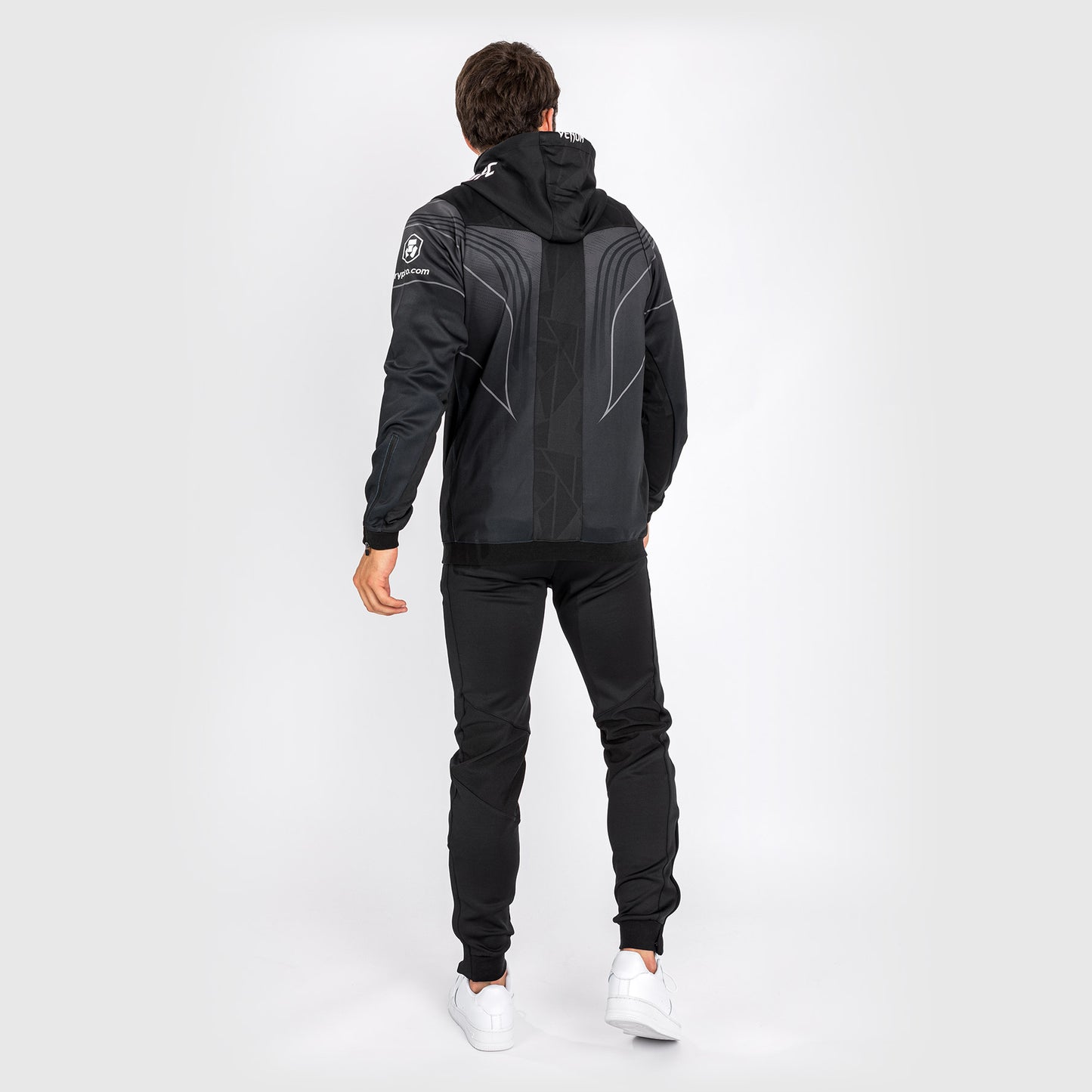 UFC Venum Authentic Fight Night 2.0 Kit by Venum 男士款连帽衫 – 黑色
