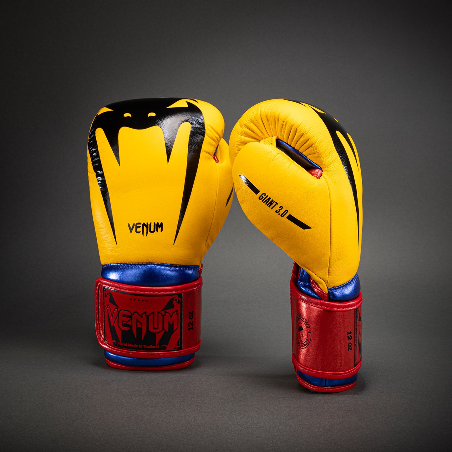 Venum Giant 3.0 拳击手套 – 黄色/蓝色/红色