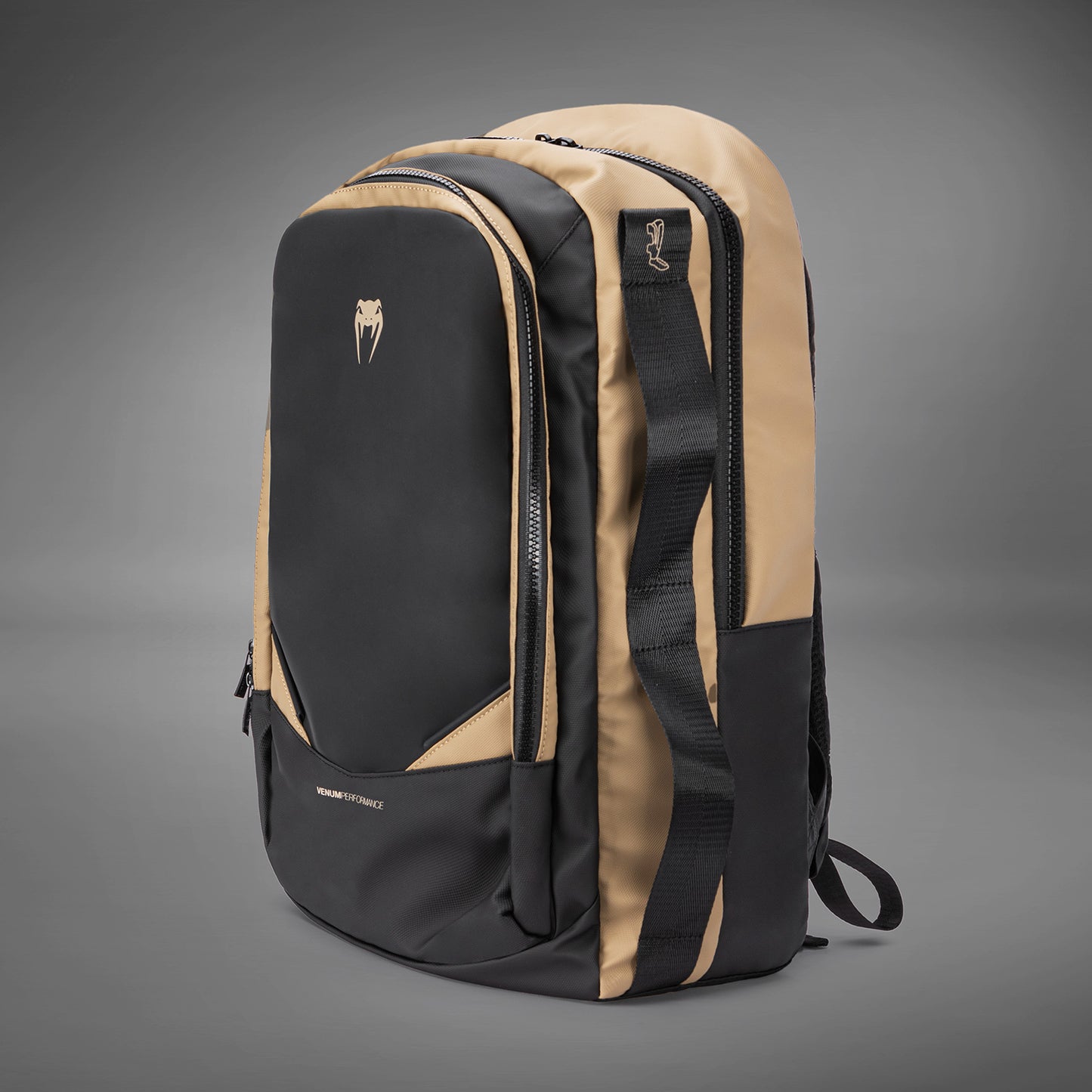 Venum Evo 2 背包（20-25L）– 黑色/沙色