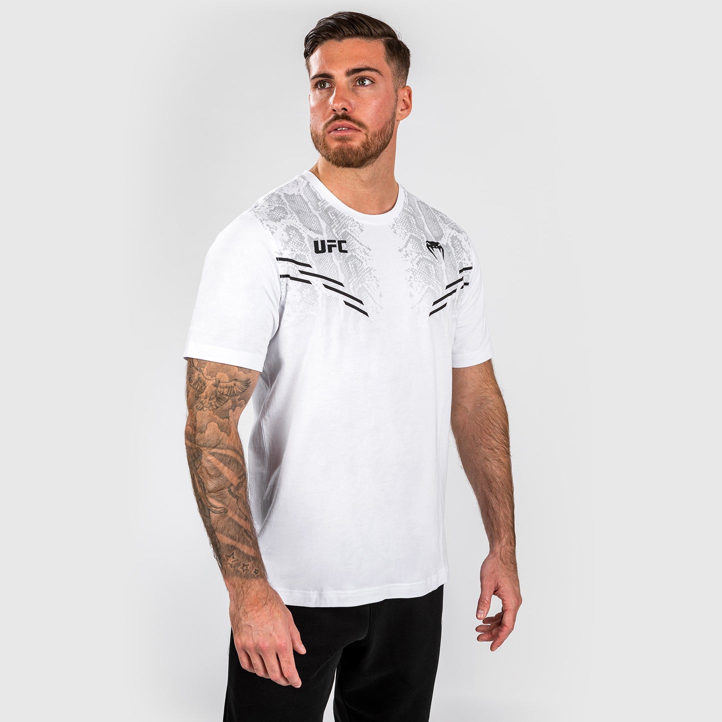 UFC Adrenaline by Venum Replica 男士短袖T恤 – 白色