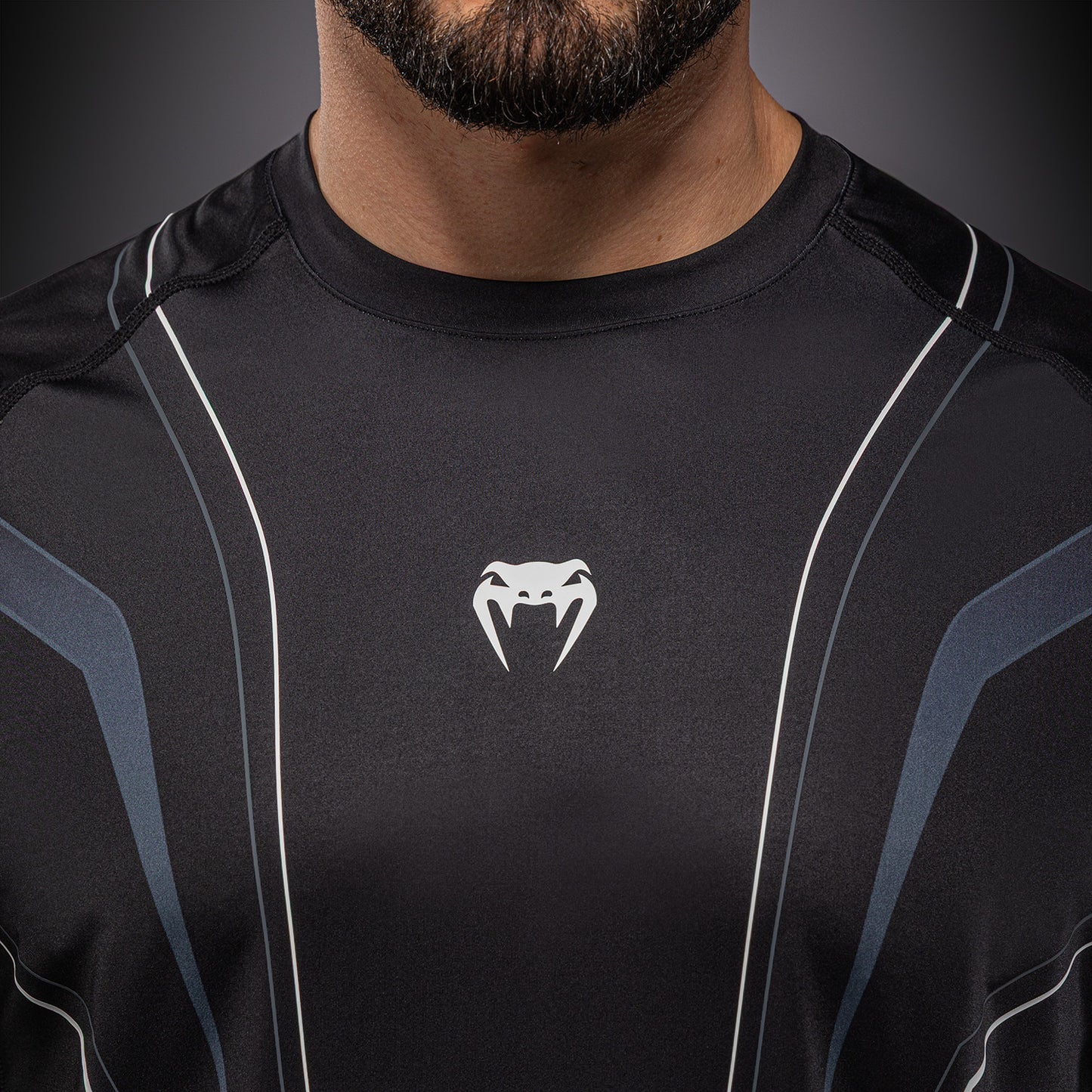 Venum Streamline Dry Tech T恤 – 黑色/白色