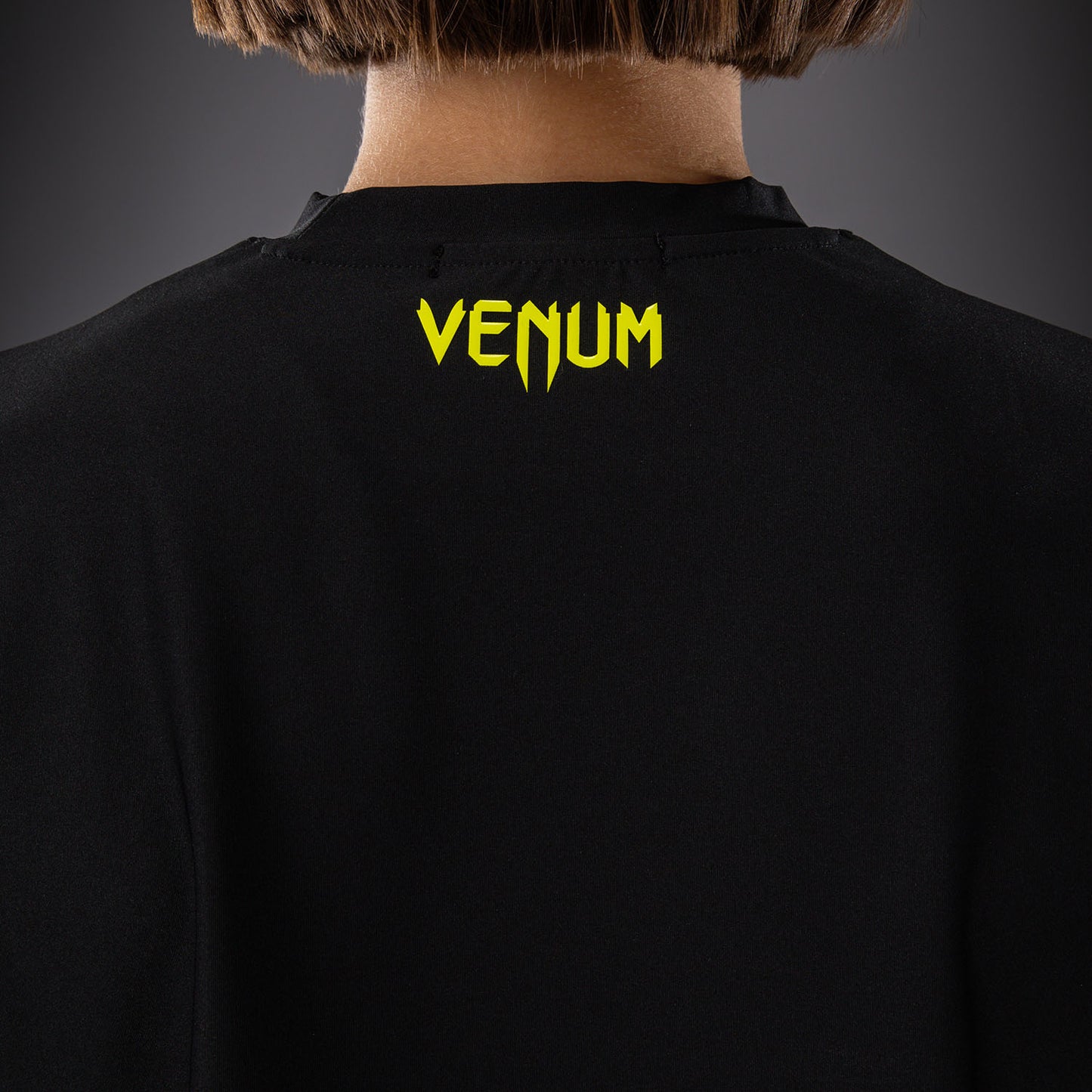 Venum Lazer 女士 Dry Tech T恤 – 黑色/黄色