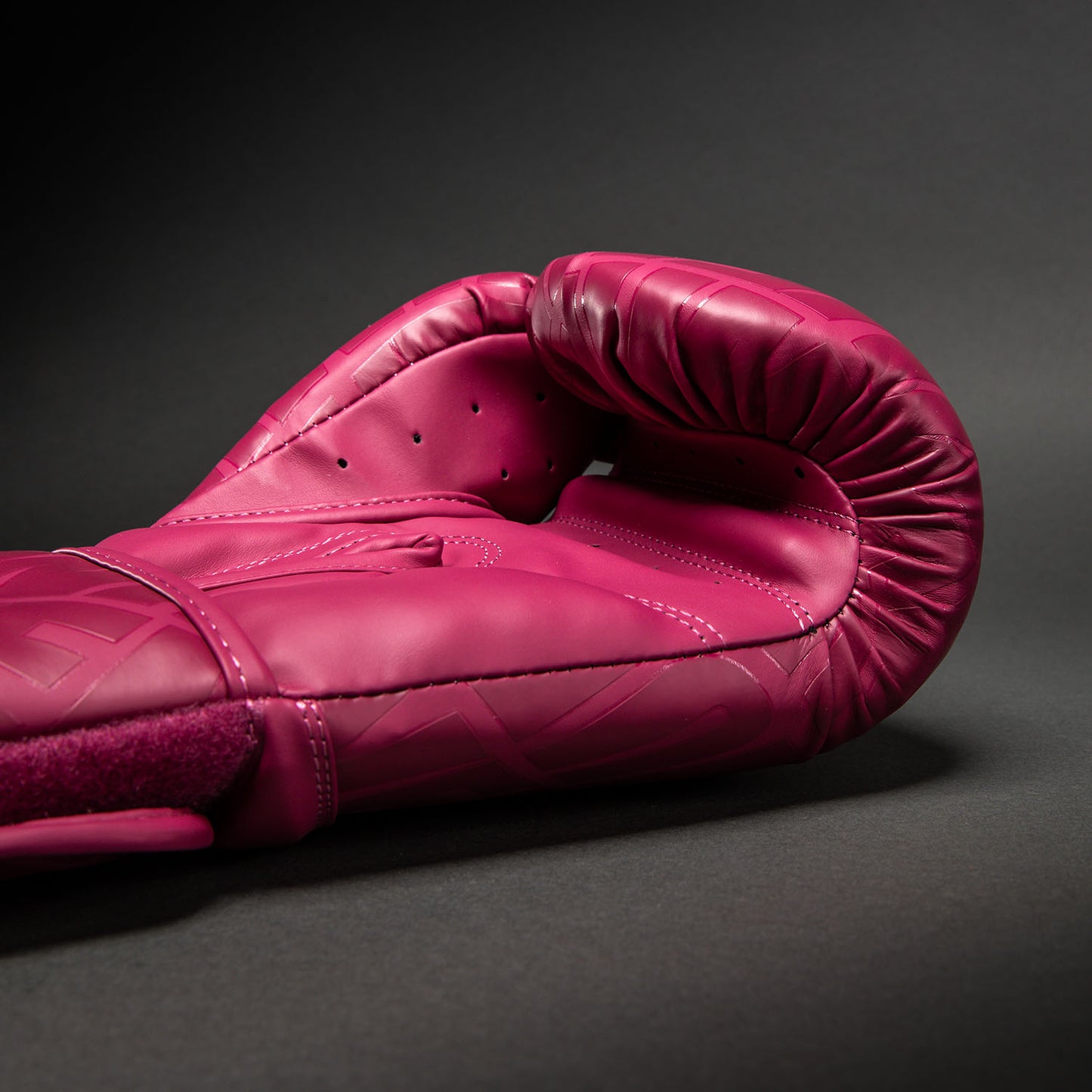 Venum Contender 1.5 XT 3D 拳击手套 – 古粉色