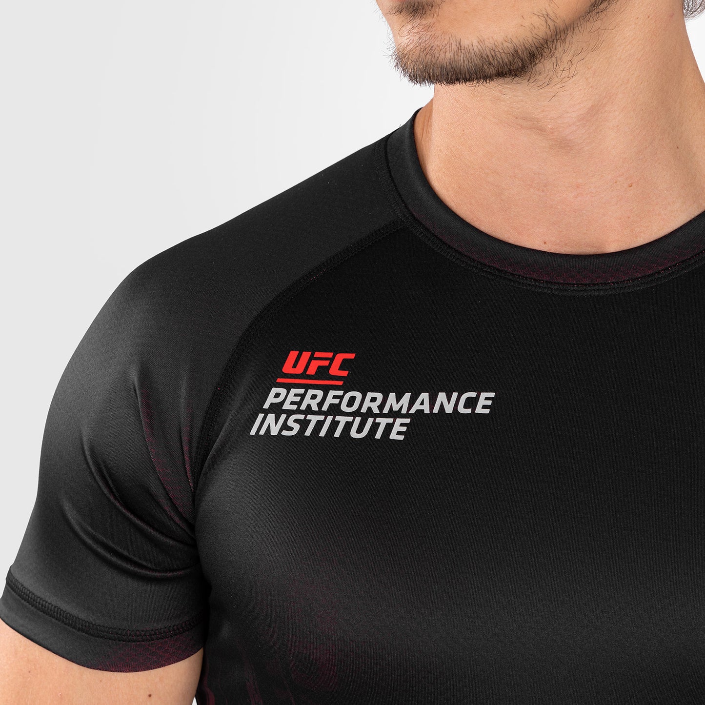 UFC Venum Performance Institute 2.0 男士短袖紧身防磨衣 – 黑色/红色