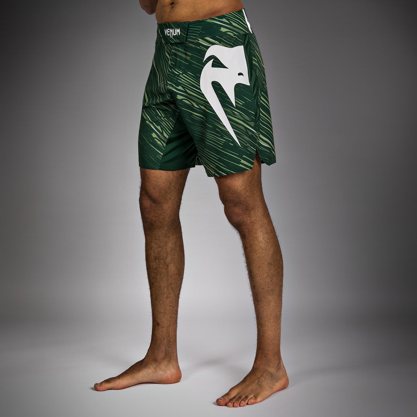 Venum Rapid Light 格斗短裤 – 森林绿
