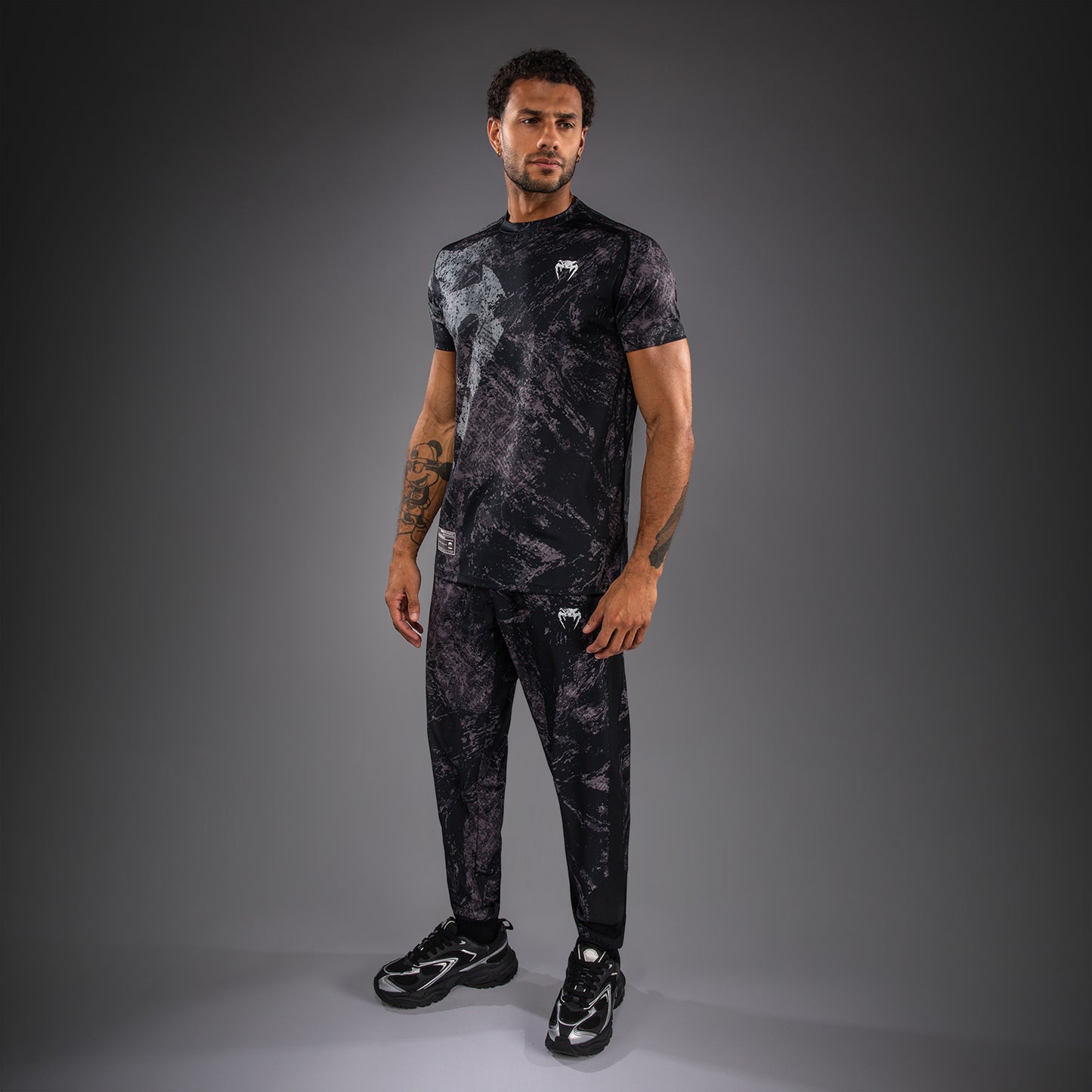 Venum Rage & Workout Dry Tech T恤 - 黑色/灰色