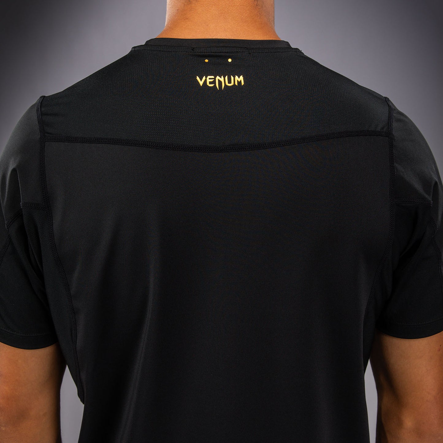 Venum G-Core Dry Tech - 黑色/金色
