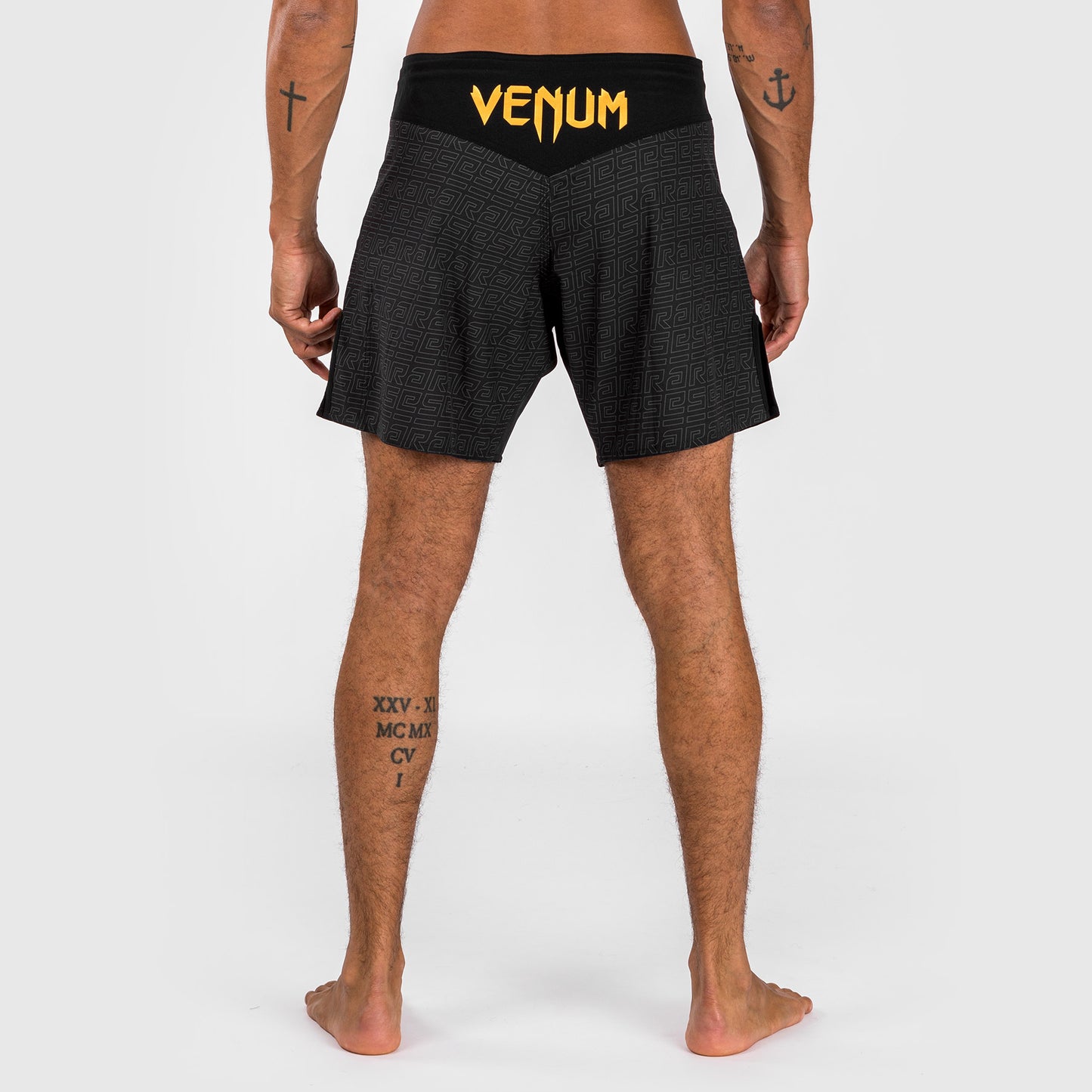 Venum x Ares 男士格斗短裤 – 黑色/金色