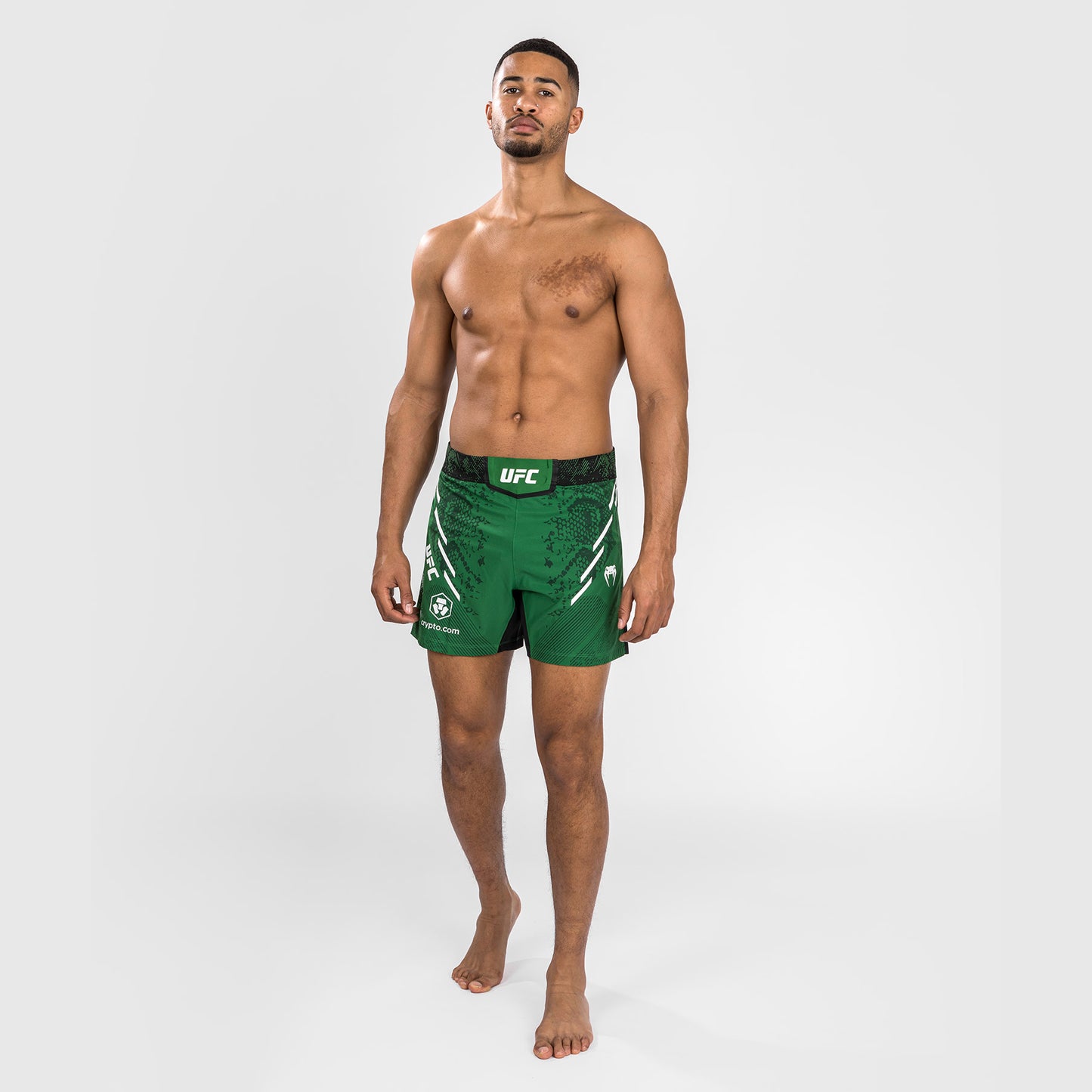 UFC Adrenaline by Venum Authentic Fight Night 男士格斗短裤 – 短版 – 绿色