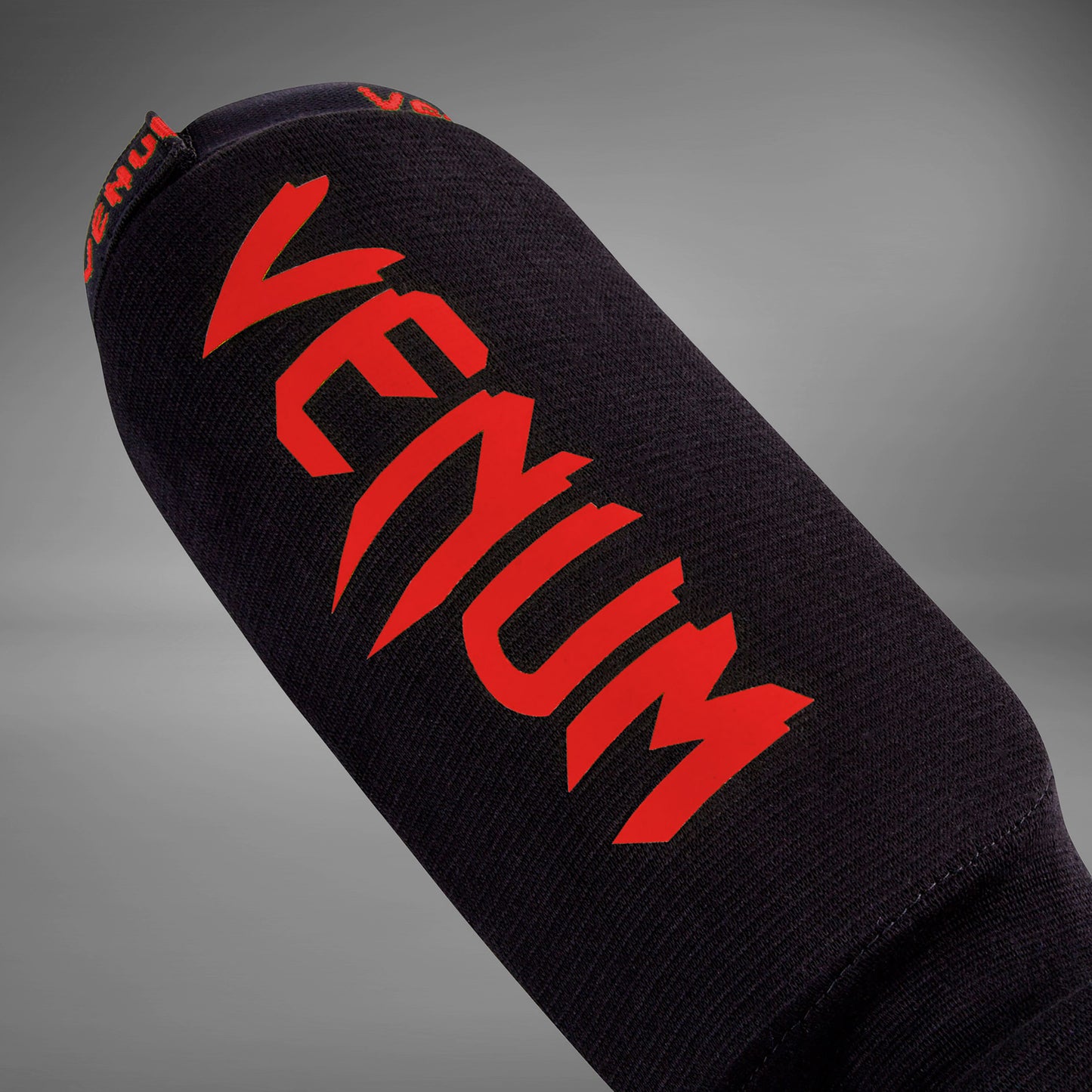 Venum Kontact 护胫 – 黑色/红色
