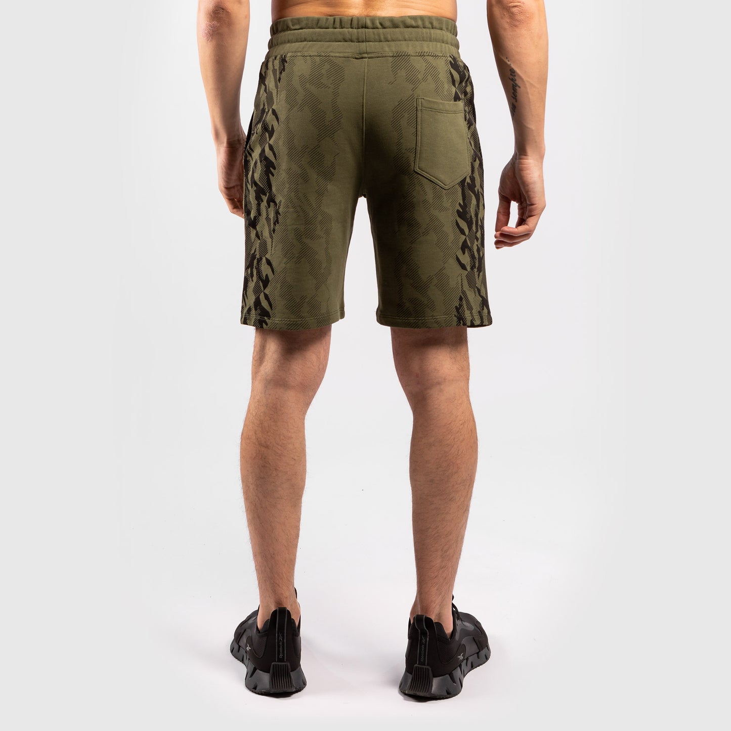 UFC Venum Authentic Fight Week 男士格斗短裤 – 卡其色