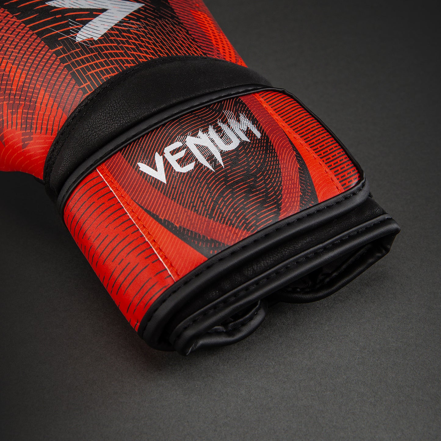 Venum Galactic 3.0 拳击手套 - 红色/银色