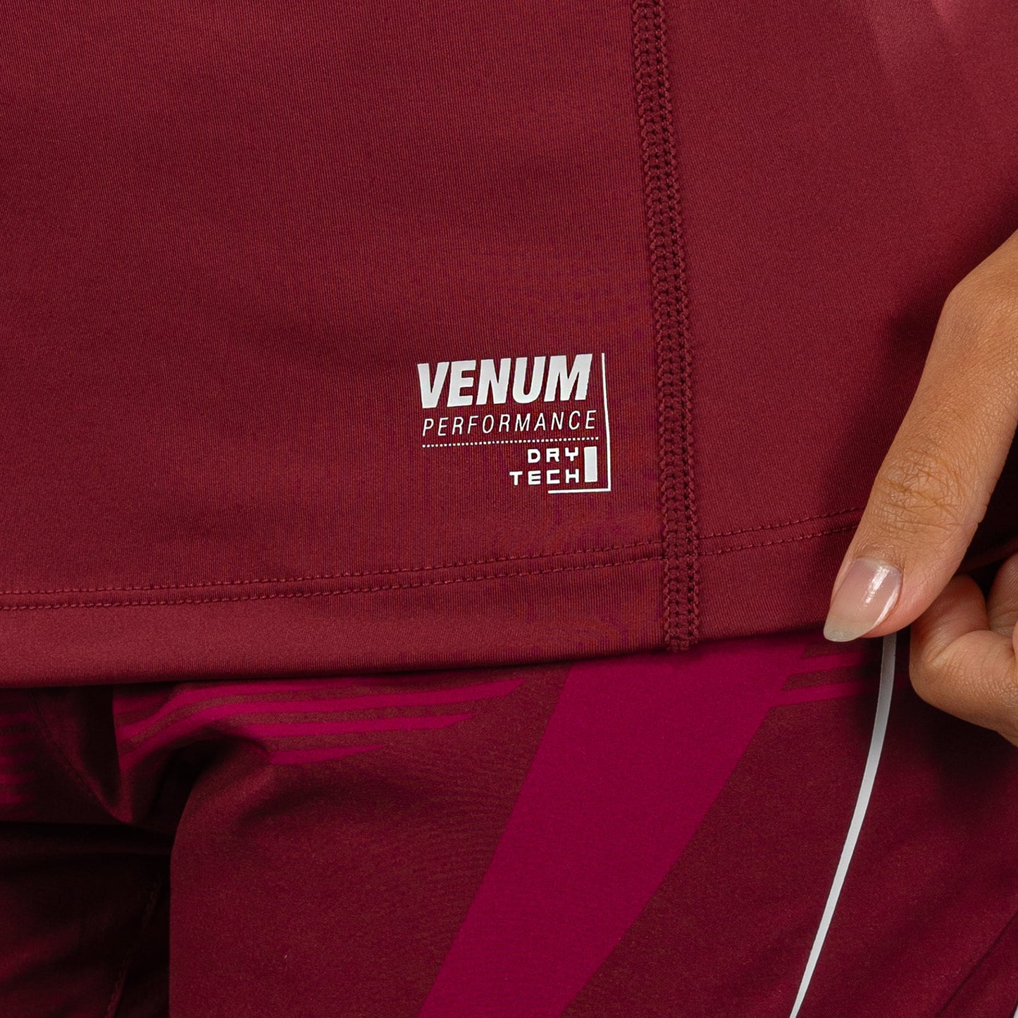 Venum Adrenaline 女士 Dry Tech T恤 – 酒红色/粉红色